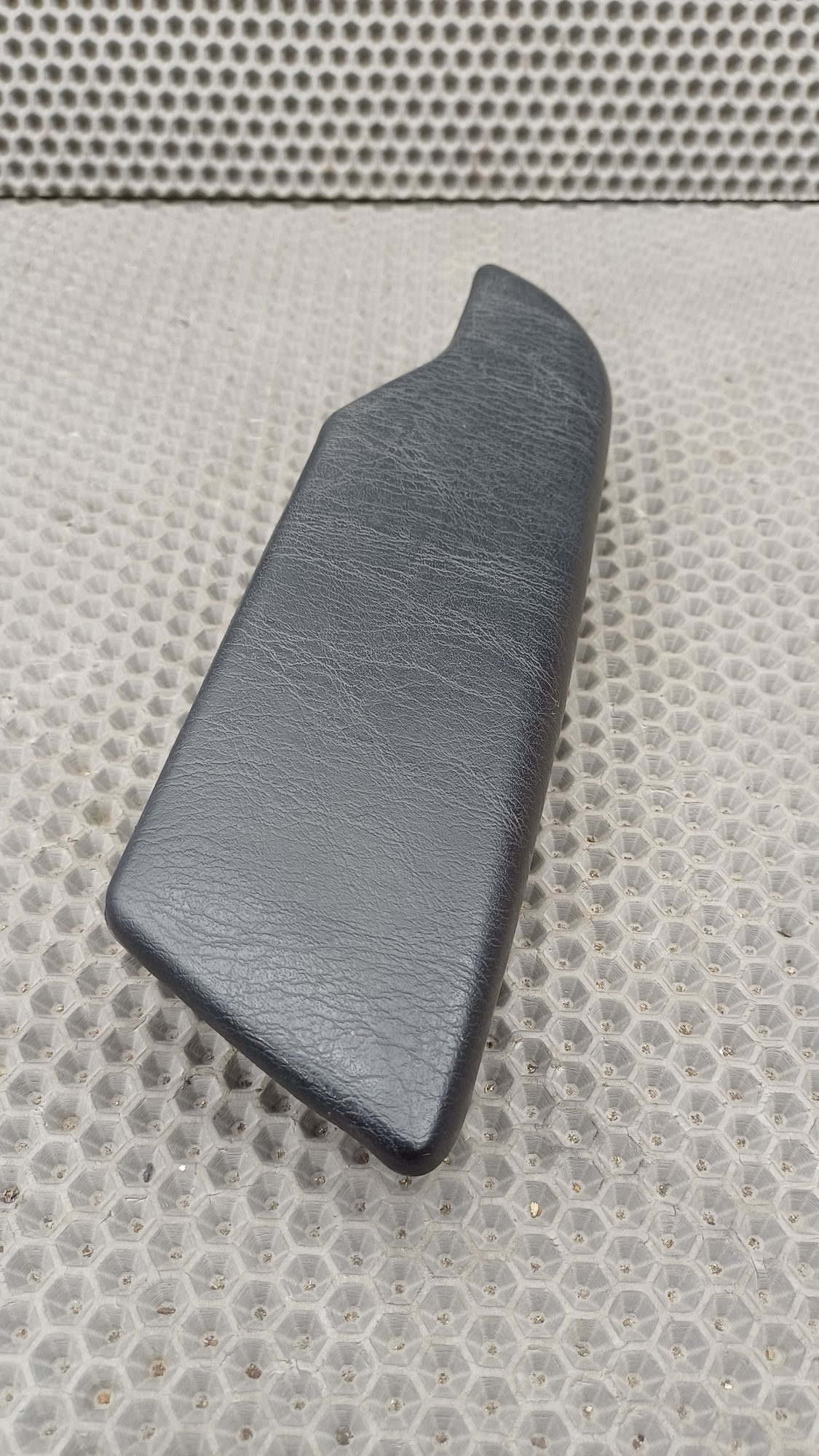 Б/У Накладка на внутреннюю ручку двери правая Toyota CARINA E 6 дорест. 1992—1996 1994 Зеленый, 499 рублей, Краснодар