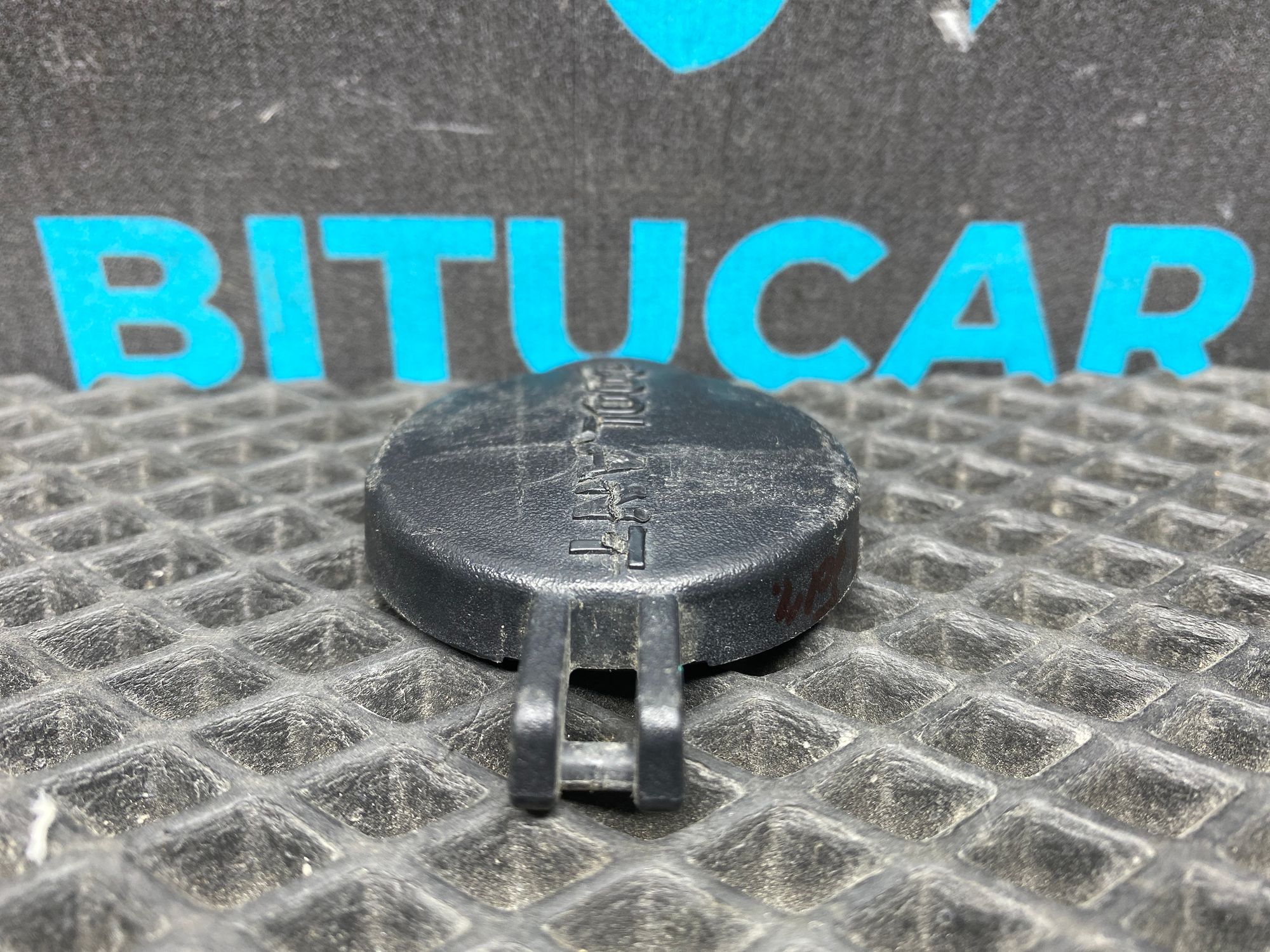 https://ycs.partsauto.market/partsauto-images/thmbs/userImages/c8f07ba63eb5b2f0f6006ea854bf8f7d/part/a118b33a-557f-4d1d-84b6-6a9e9eb0b18c_1776925674135.jpg