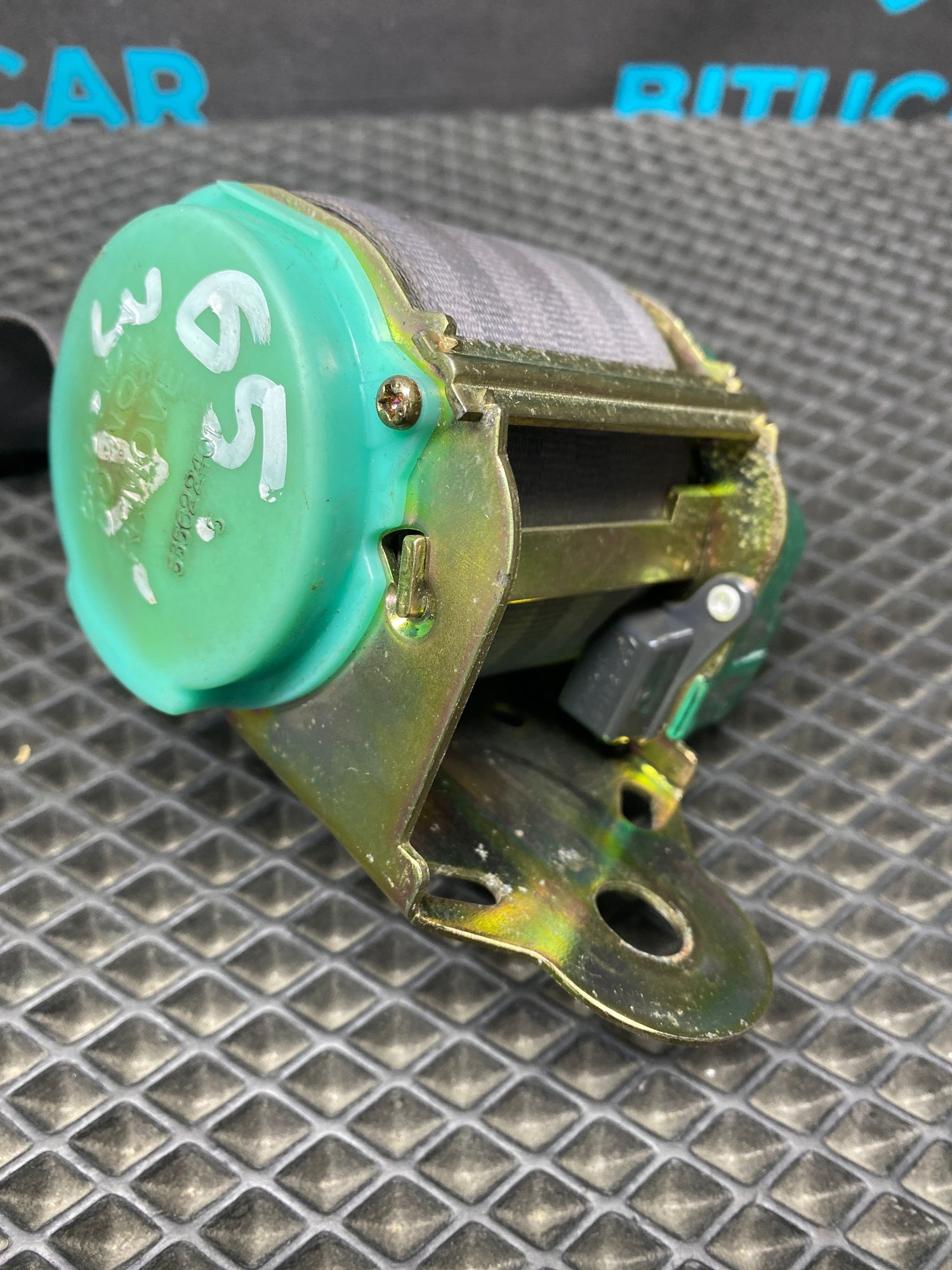 https://ycs.partsauto.market/partsauto-images/thmbs/userImages/c8f07ba63eb5b2f0f6006ea854bf8f7d/part/a141d22b-17e3-4b0f-8840-f6a06c613ed8_1776758131938.jpg