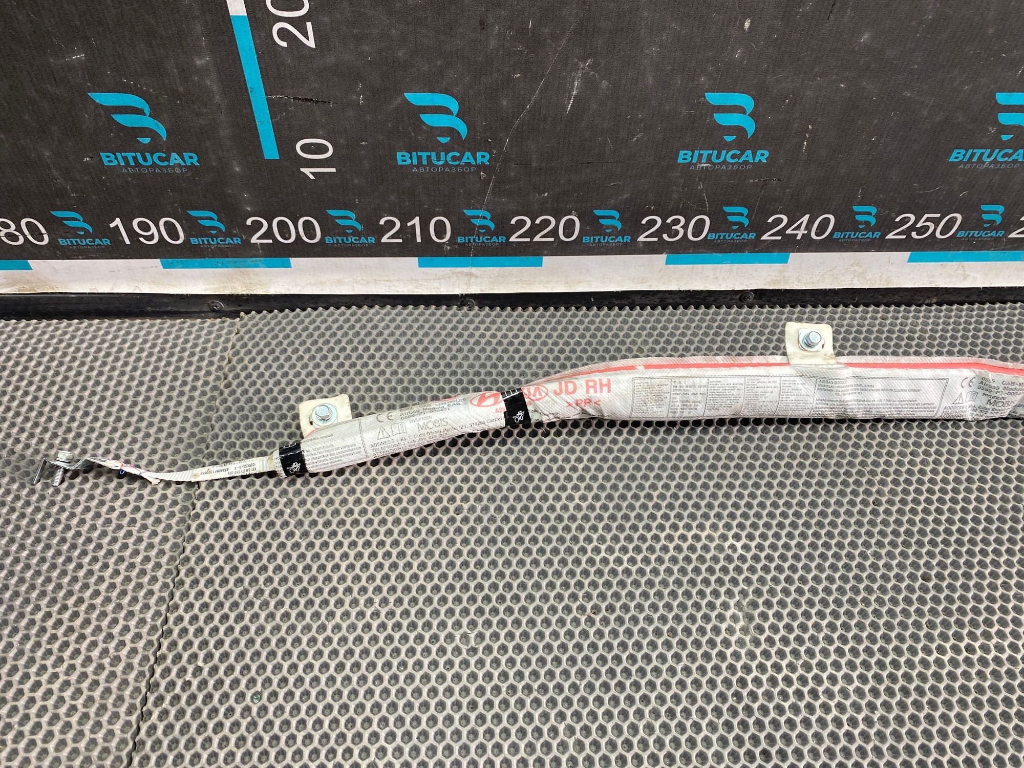 https://ycs.partsauto.market/partsauto-images/thmbs/userImages/c8f07ba63eb5b2f0f6006ea854bf8f7d/part/a1ff796e-b34b-4b07-953d-ca24afffe418_1777544927646.jpg