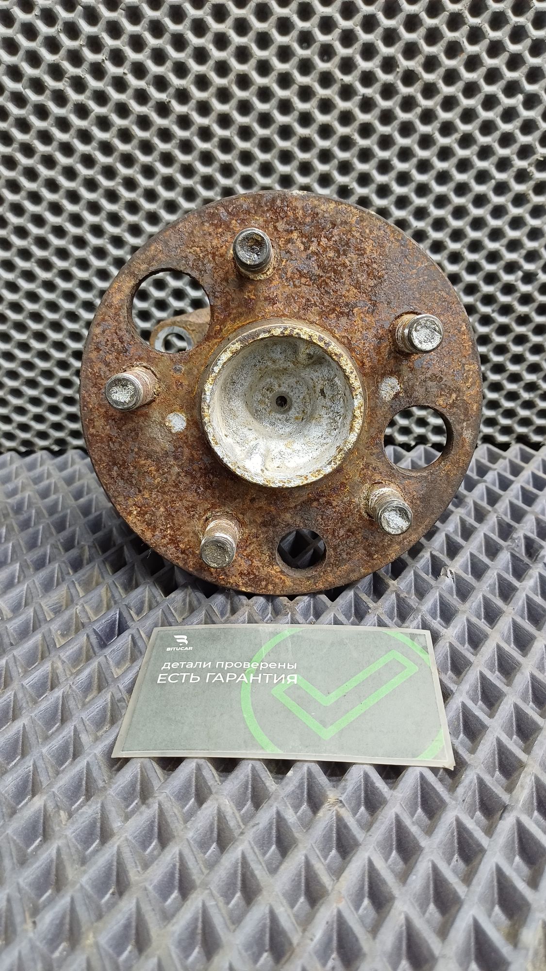 Б/У Ступица задняя правая Toyota CARINA E 6 дорест. 1992—1996 1994 Зеленый, 990 рублей, Краснодар