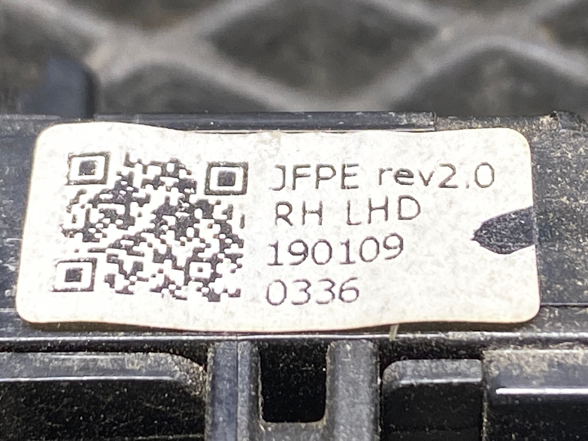 https://ycs.partsauto.market/partsauto-images/thmbs/userImages/c8f07ba63eb5b2f0f6006ea854bf8f7d/part/a417be6c-1bf1-401e-a6b0-e3cfcc1154b0_1777718850236.jpg