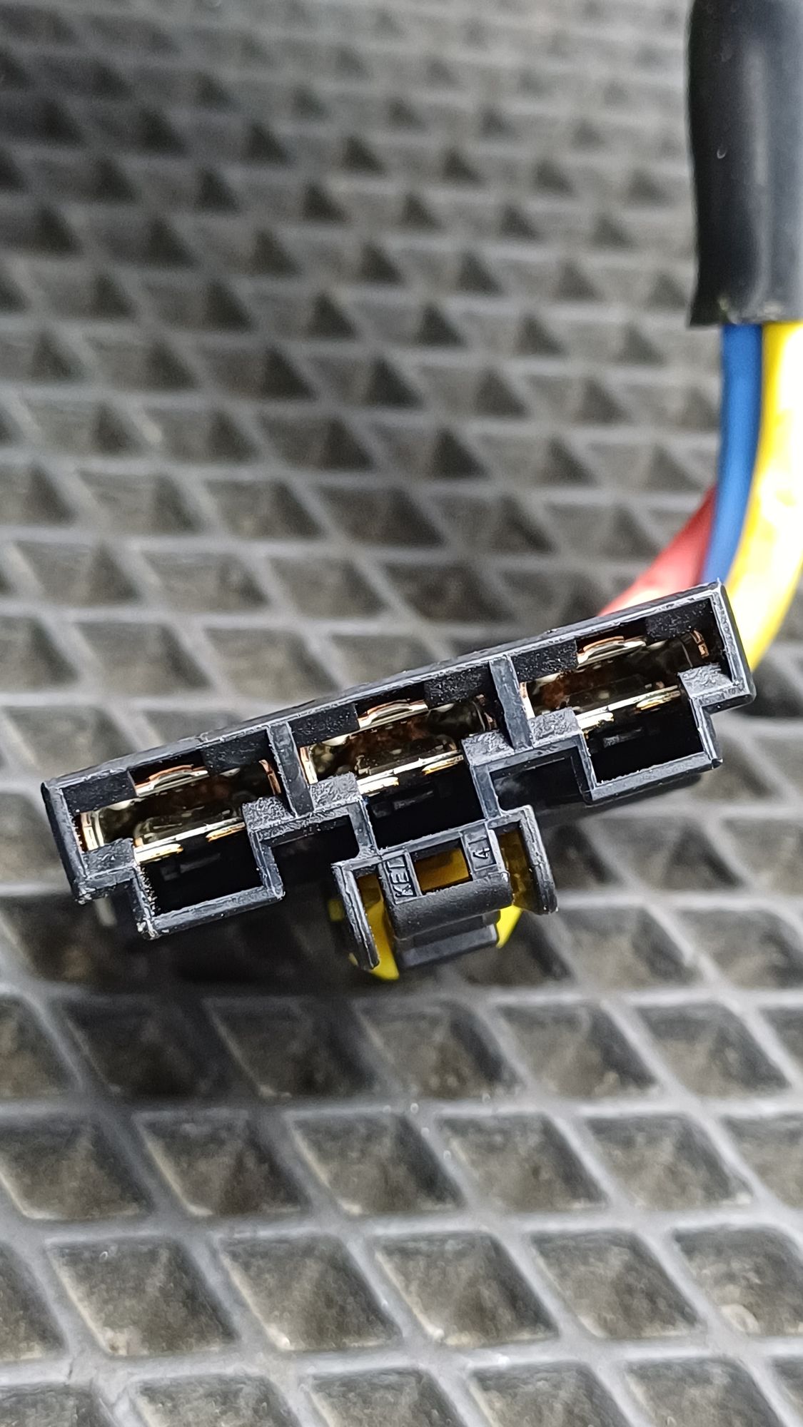 https://ycs.partsauto.market/partsauto-images/thmbs/userImages/c8f07ba63eb5b2f0f6006ea854bf8f7d/part/a46bc93e-0b33-4fb1-8820-fc4f8dfd63f6_1777287080696.jpg