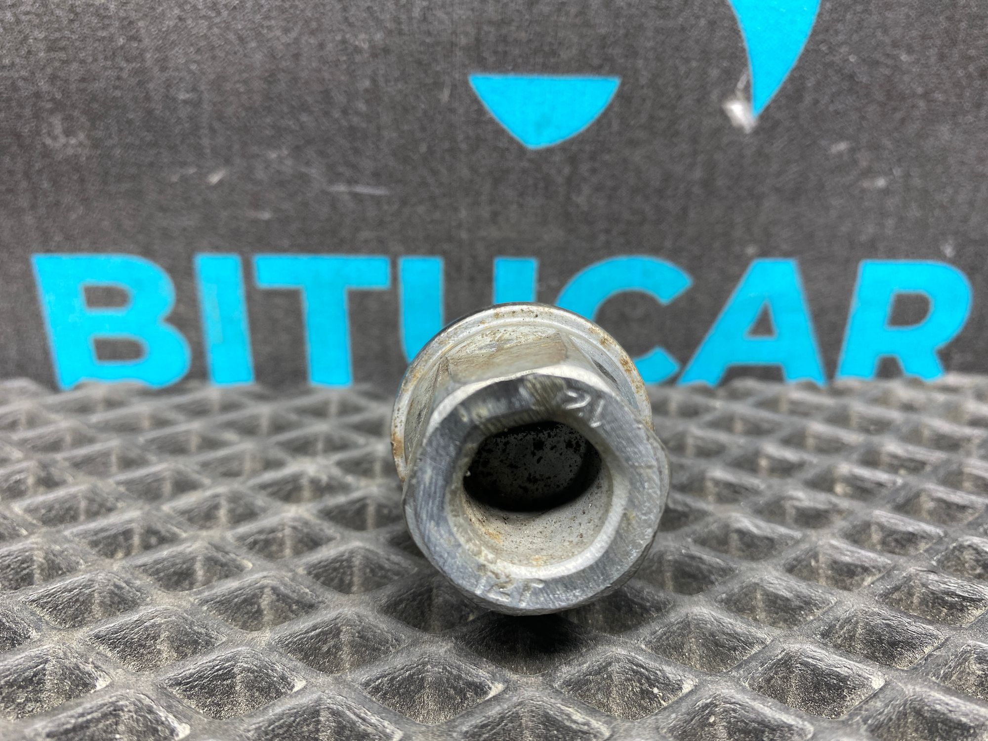 Б/У Болт шкива коленвала Kia Optima 4 JF (G4ND) 2.0L AT 2018 Седан, 590 рублей, Краснодар