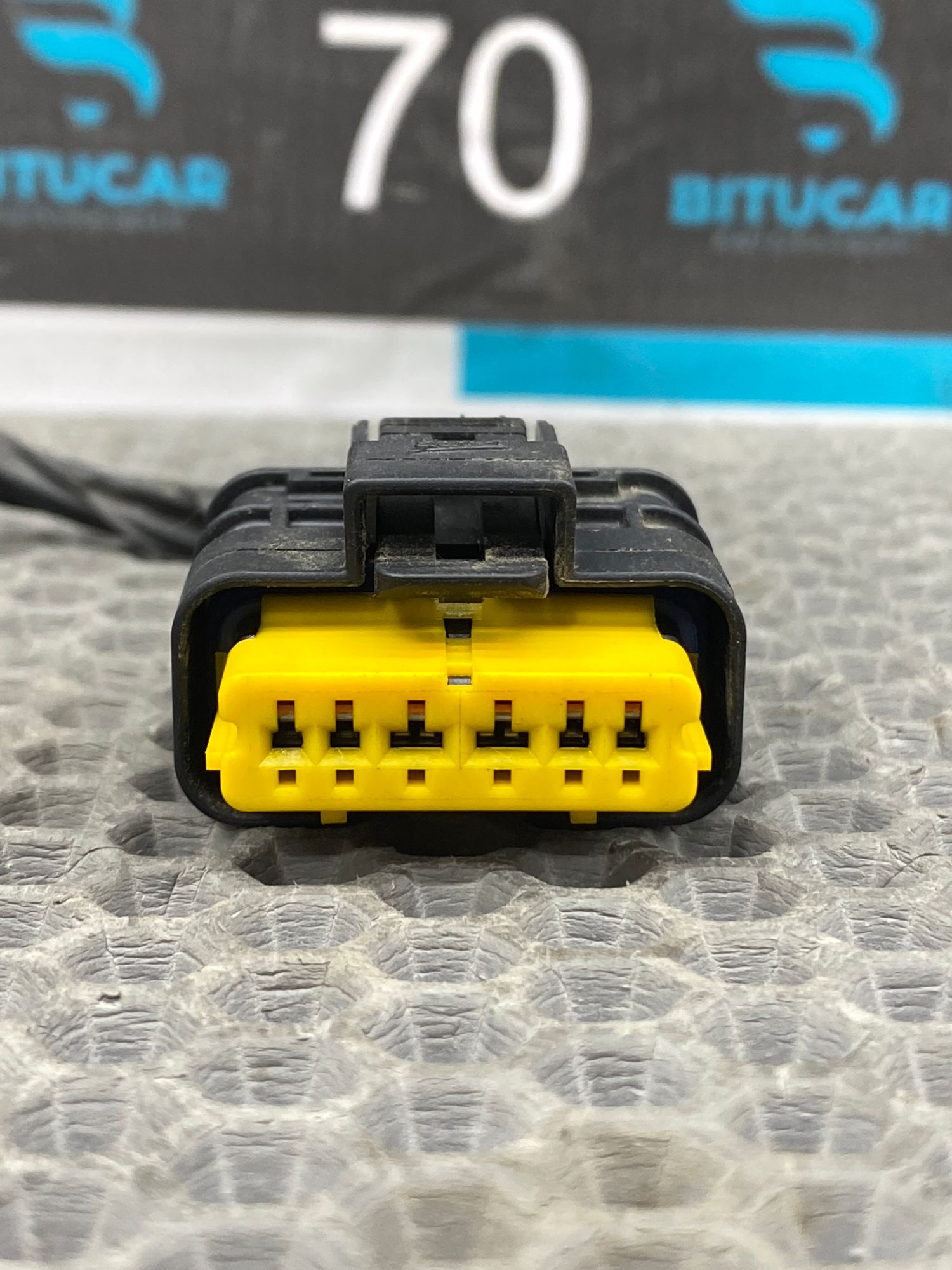 https://ycs.partsauto.market/partsauto-images/thmbs/userImages/c8f07ba63eb5b2f0f6006ea854bf8f7d/part/a56927fe-3a45-4671-a957-e556d19de557_1765893897224.jpg