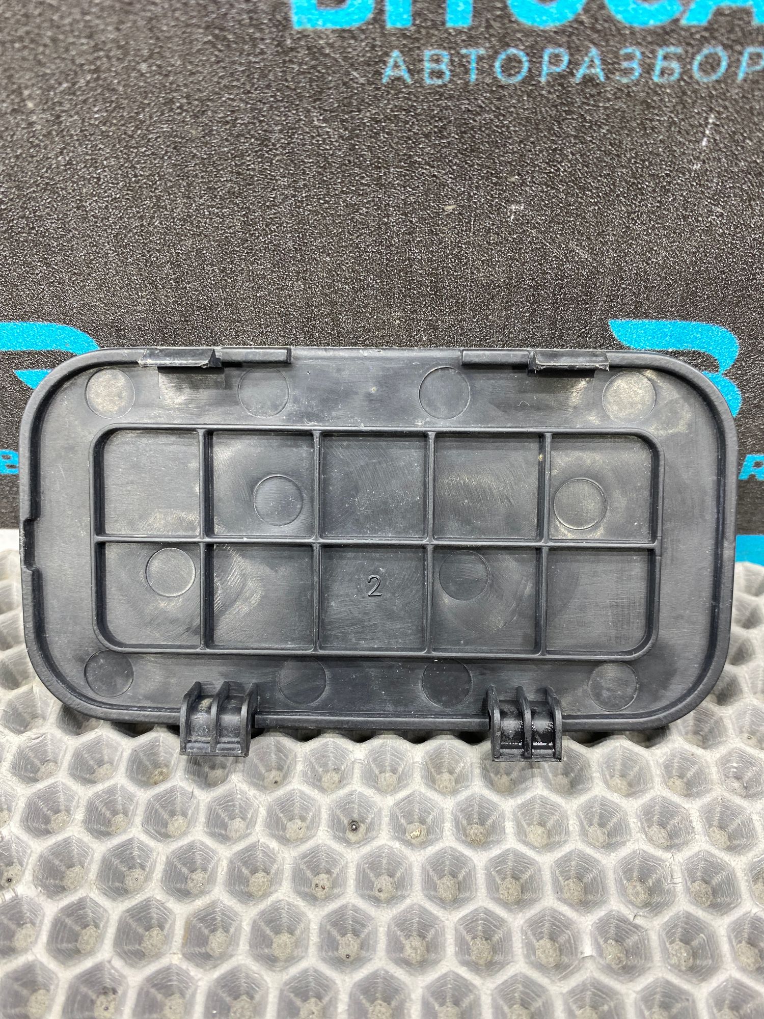 https://ycs.partsauto.market/partsauto-images/thmbs/userImages/c8f07ba63eb5b2f0f6006ea854bf8f7d/part/a574b194-36ec-4d75-81e5-dee92fcfc2fc_1775033144143.jpg