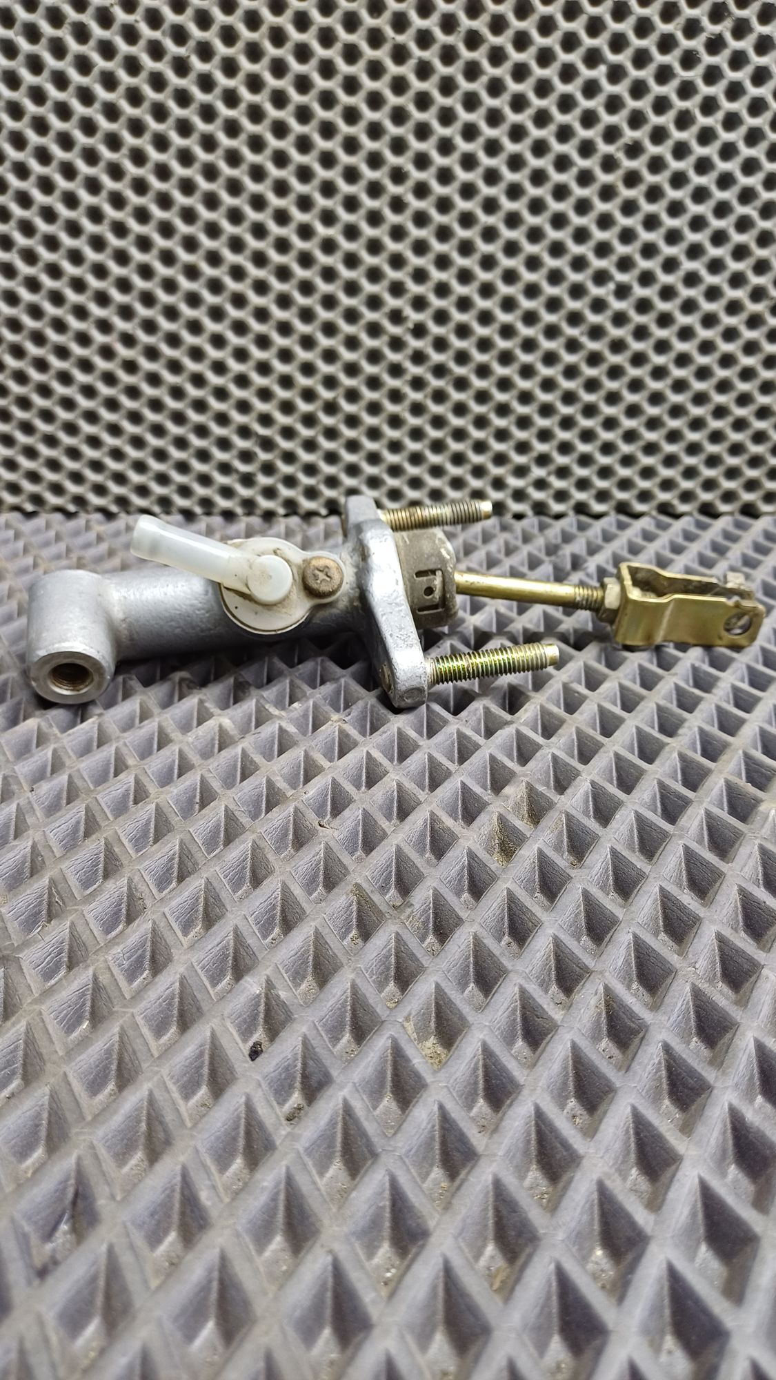 Б/У Цилиндр сцепления рабочий Toyota CARINA E 6 дорест. 1992—1996 1994 Зеленый, 990 рублей, Краснодар