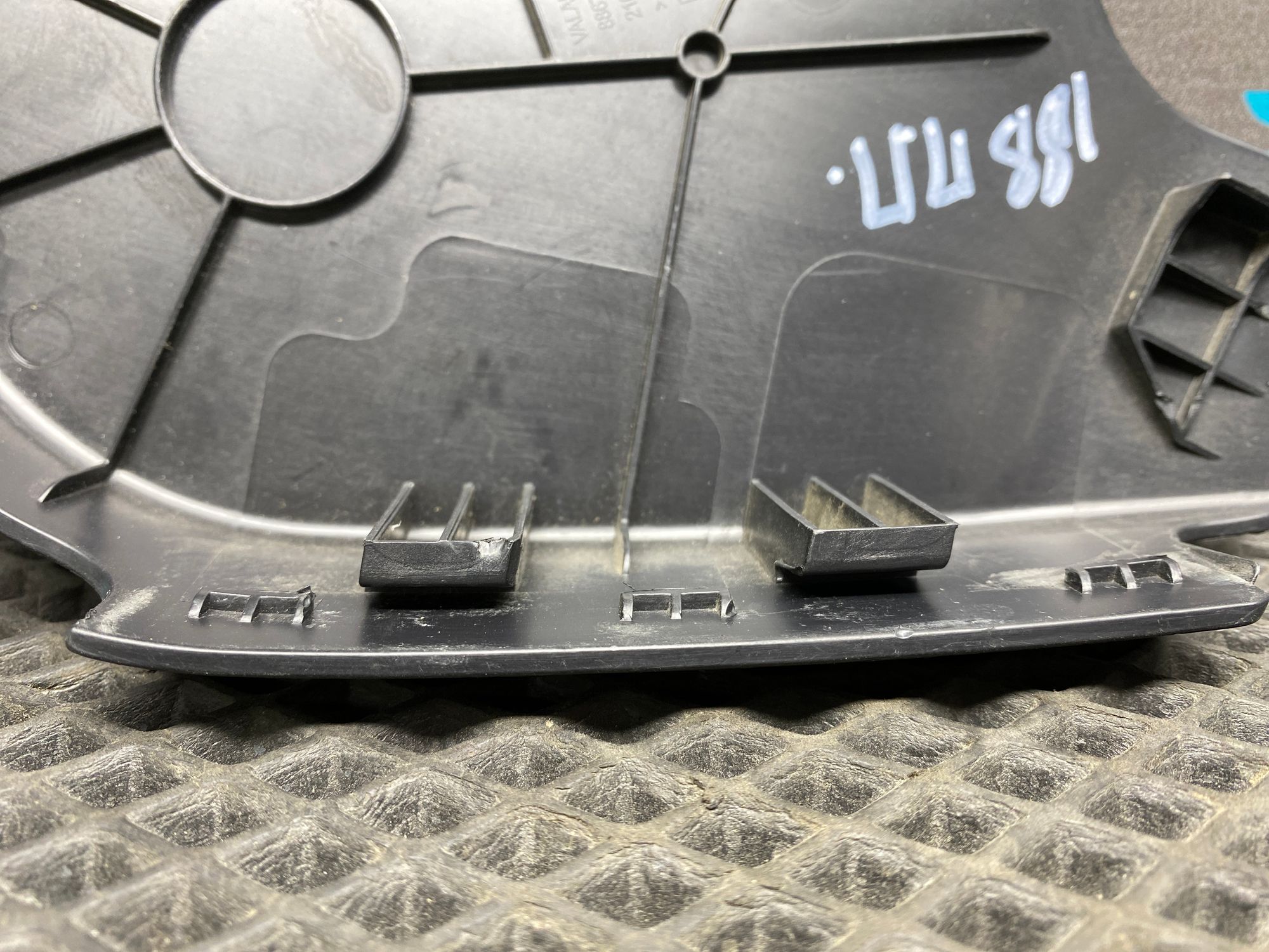 https://ycs.partsauto.market/partsauto-images/thmbs/userImages/c8f07ba63eb5b2f0f6006ea854bf8f7d/part/a5b1798a-01ae-45df-b273-761e0fc891fc_1777620053871.jpg