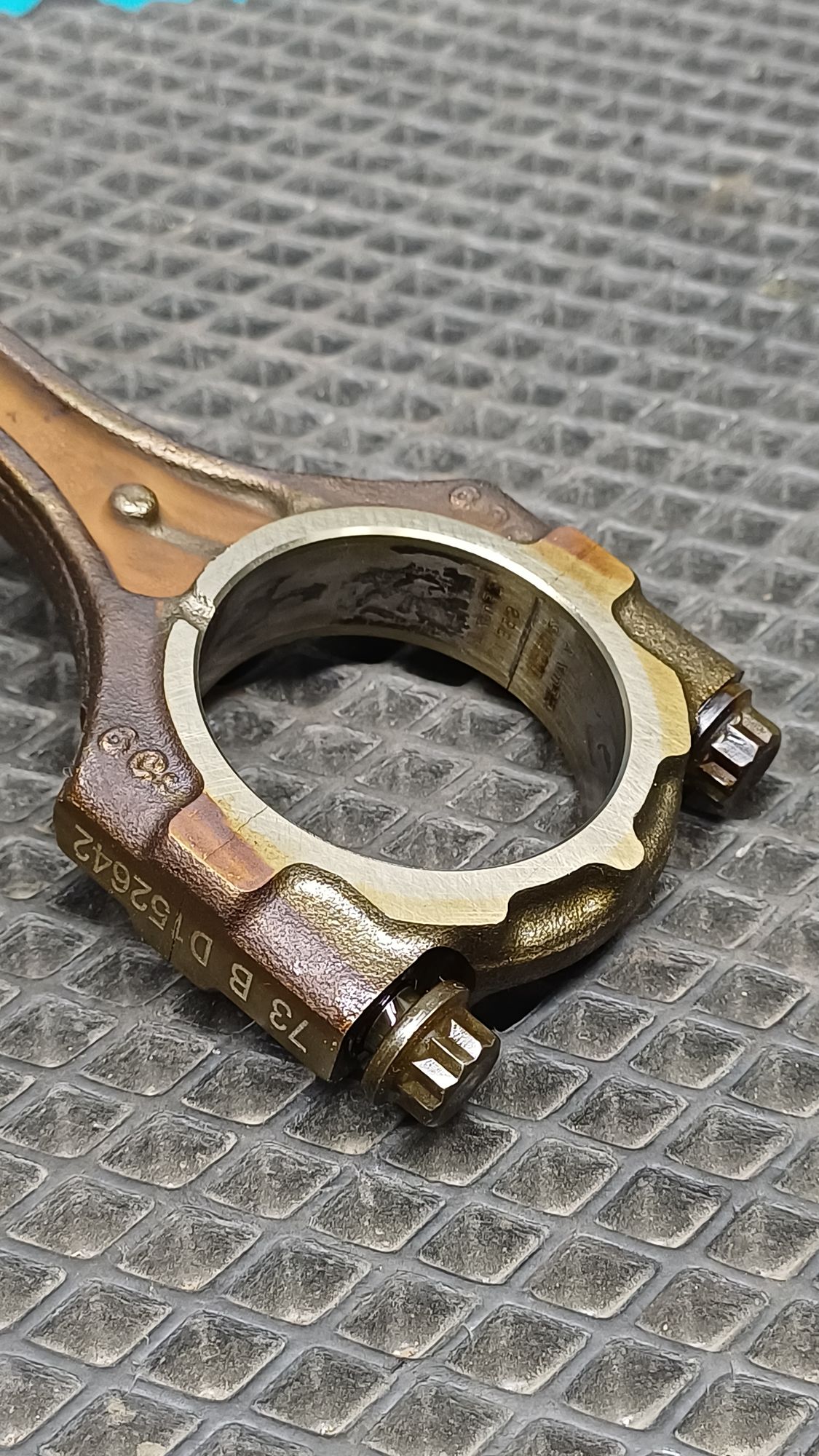 https://ycs.partsauto.market/partsauto-images/thmbs/userImages/c8f07ba63eb5b2f0f6006ea854bf8f7d/part/a636ba39-c456-4a29-8e5b-ab2cf516b6e6_1777196220999.jpg