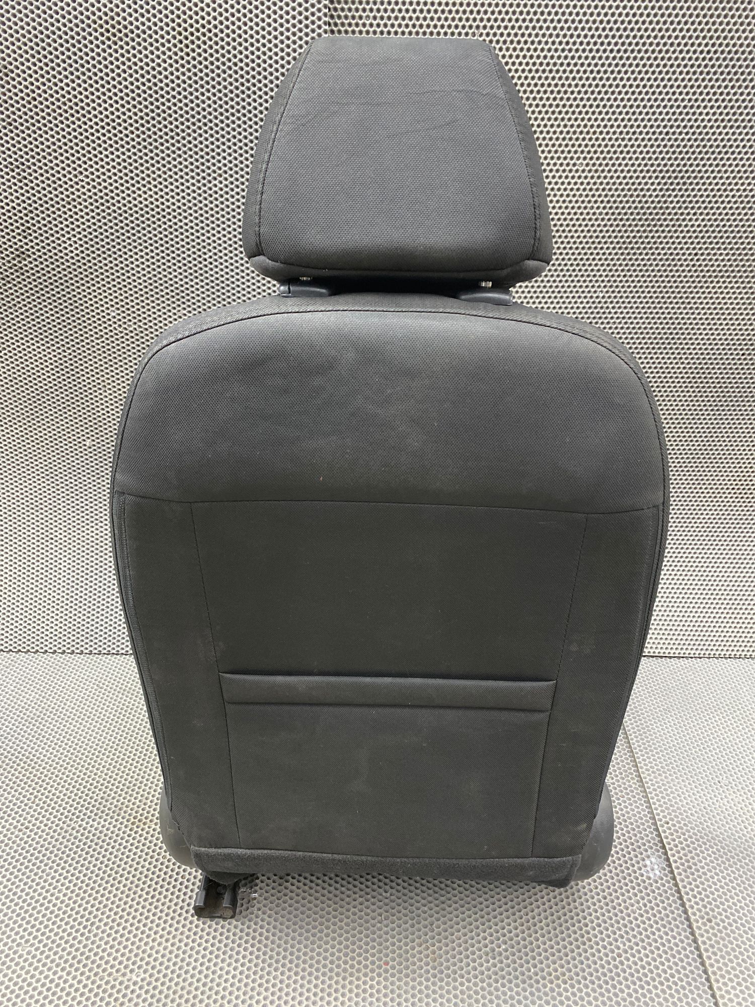 Б/У Сиденье передний правый Hyundai Solaris RB, 6990 рублей, Краснодар