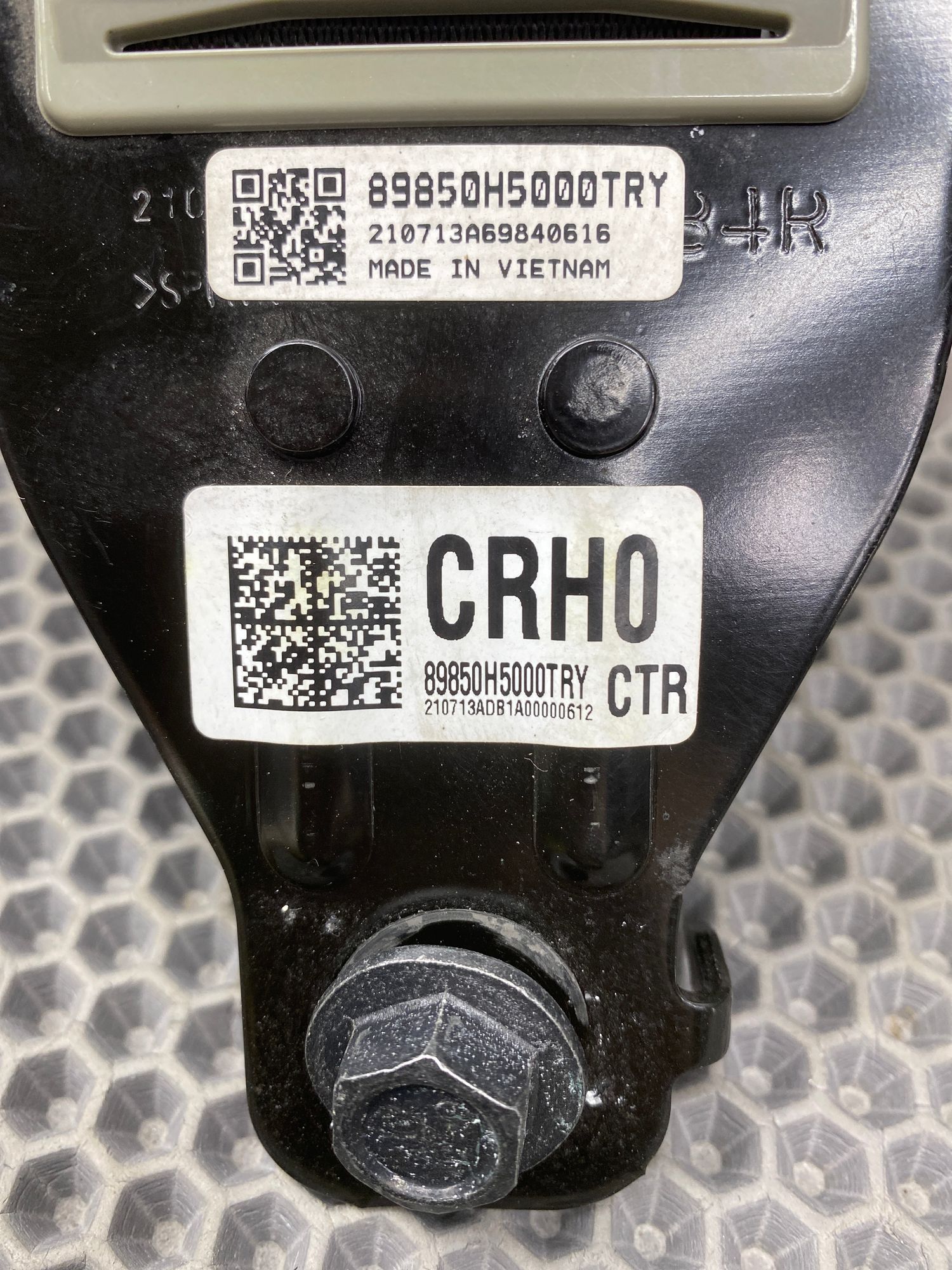 https://ycs.partsauto.market/partsauto-images/thmbs/userImages/c8f07ba63eb5b2f0f6006ea854bf8f7d/part/a651d6c2-2e8b-4b9f-bd1f-b0823affc134_1776952121466.jpg