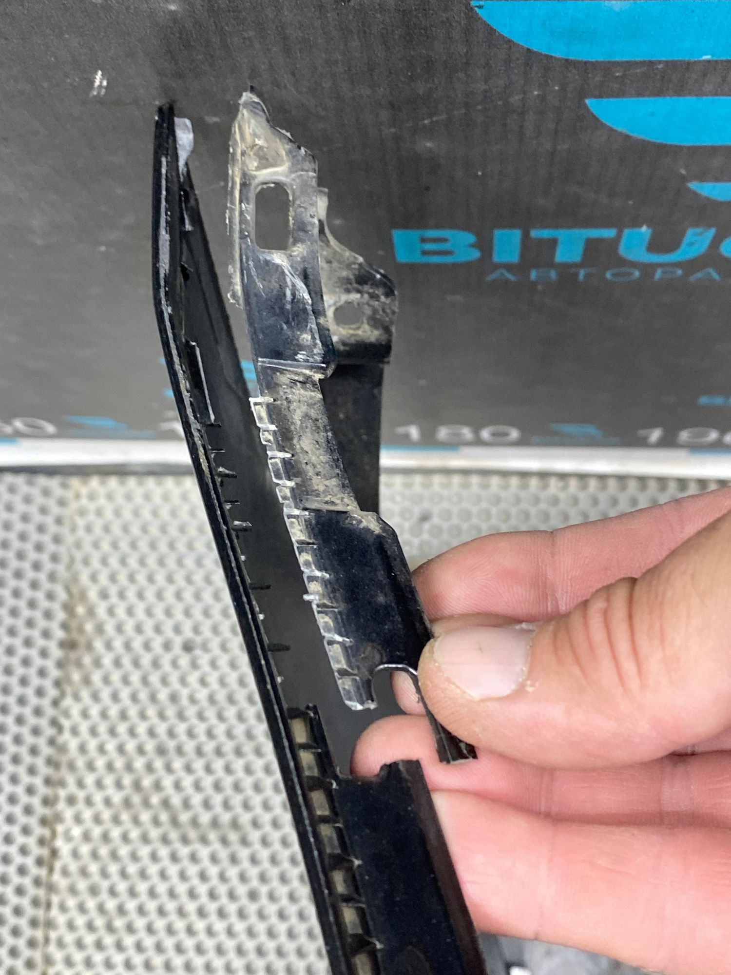 https://ycs.partsauto.market/partsauto-images/thmbs/userImages/c8f07ba63eb5b2f0f6006ea854bf8f7d/part/a6a5d655-256f-410a-9d81-0964e9ebe997_1777367493357.jpg