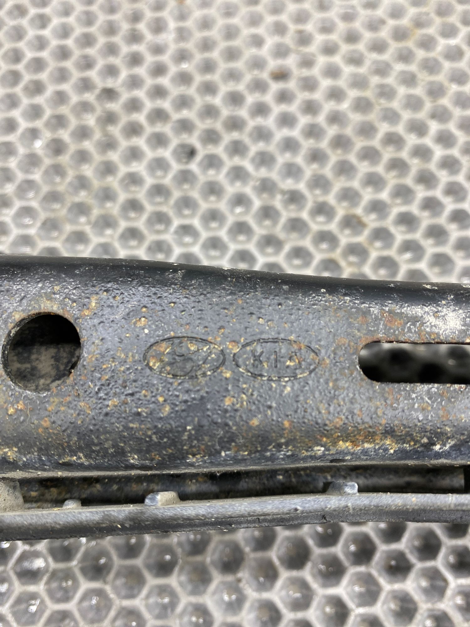 https://ycs.partsauto.market/partsauto-images/thmbs/userImages/c8f07ba63eb5b2f0f6006ea854bf8f7d/part/a6a706dd-9bf0-4f4b-bd6f-b21d5a45ddd0_1775200288516.jpg