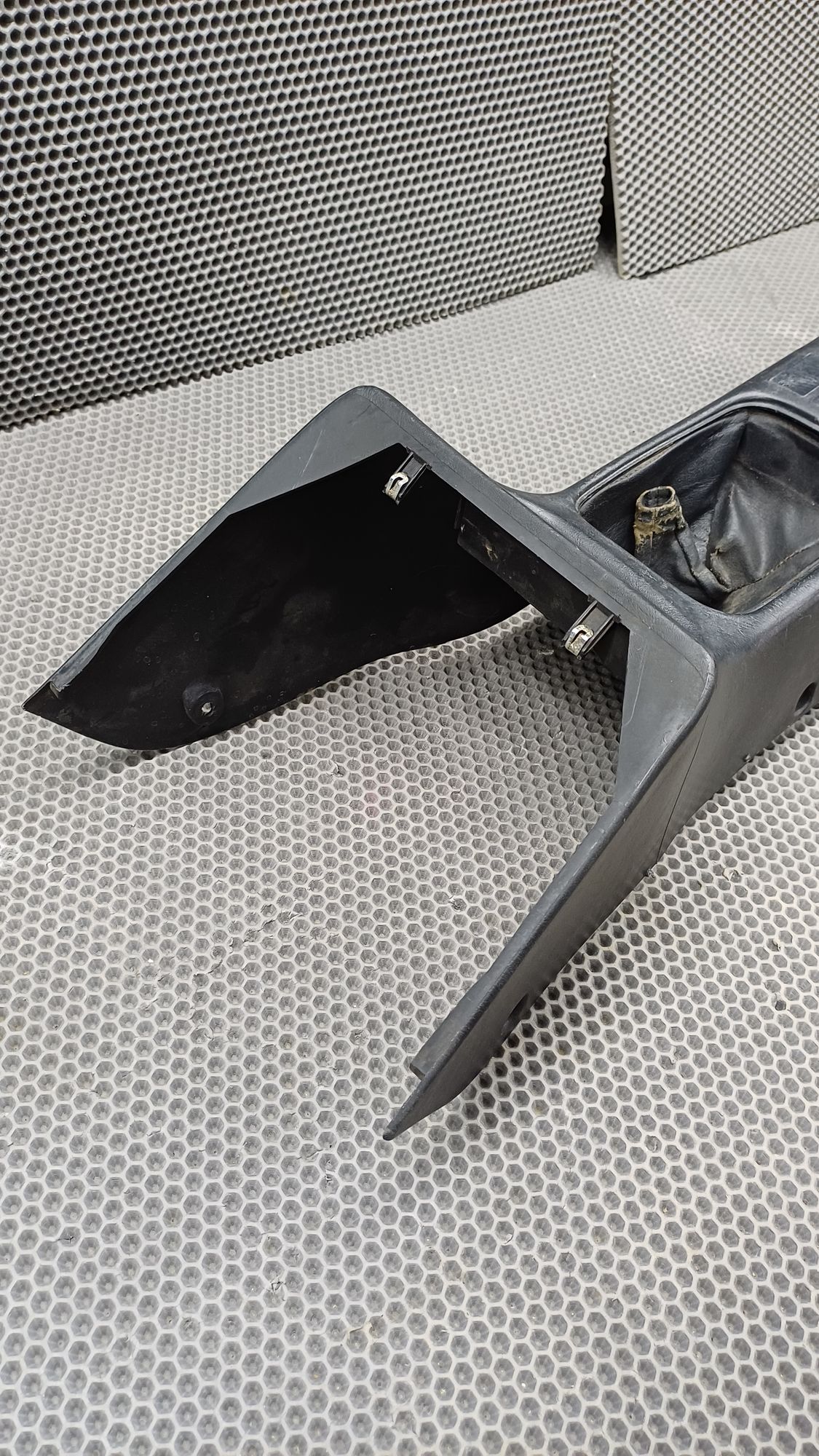https://ycs.partsauto.market/partsauto-images/thmbs/userImages/c8f07ba63eb5b2f0f6006ea854bf8f7d/part/a6c46530-f0a0-4d26-904a-3d3ec799daa0_1774511462357.jpg