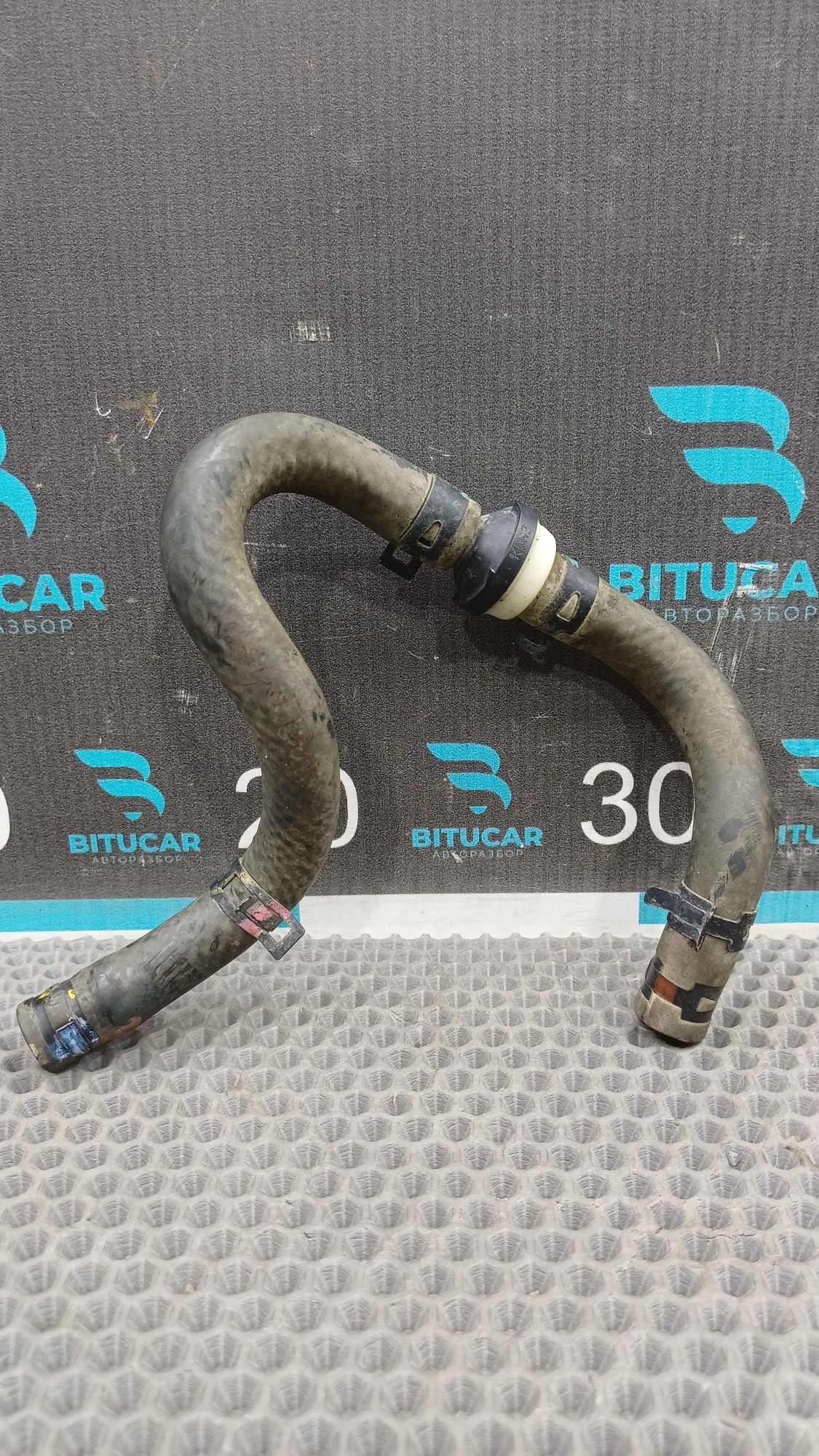 https://ycs.partsauto.market/partsauto-images/thmbs/userImages/c8f07ba63eb5b2f0f6006ea854bf8f7d/part/a6cb8418-6bf9-4336-914e-4377b22af2b6_1777362318174.jpg