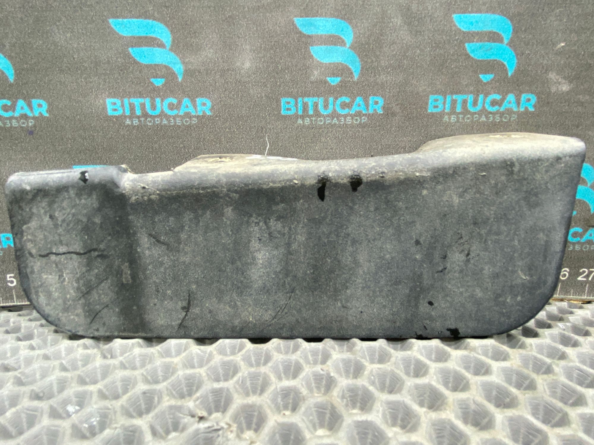 https://ycs.partsauto.market/partsauto-images/thmbs/userImages/c8f07ba63eb5b2f0f6006ea854bf8f7d/part/a82e94d8-ffe1-4d21-90ac-5a4ca2d1a0a5_1777645012651.jpg
