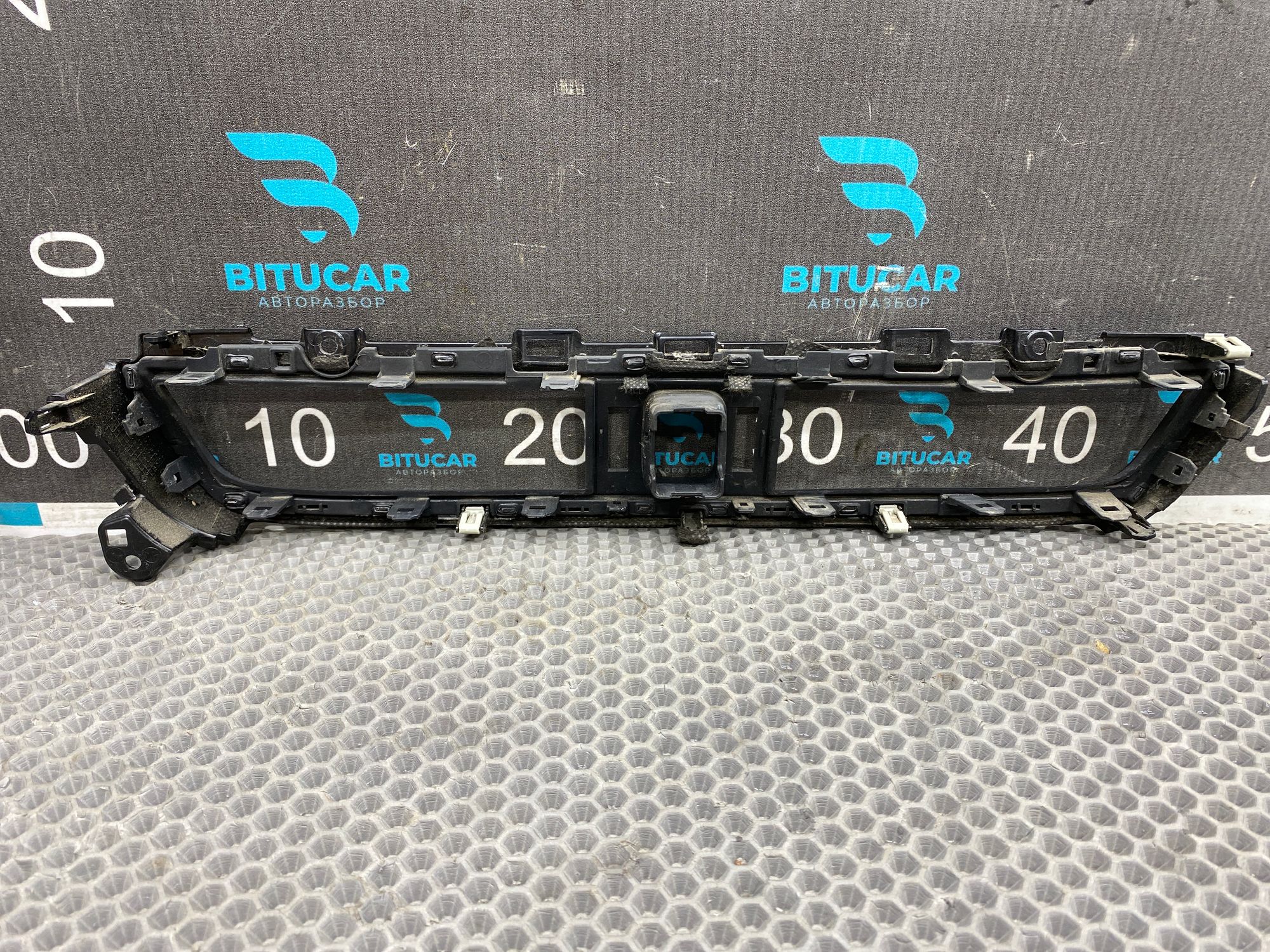 https://ycs.partsauto.market/partsauto-images/thmbs/userImages/c8f07ba63eb5b2f0f6006ea854bf8f7d/part/a8ec17b3-a301-44b7-9103-69ffe458a57a_1777647369960.jpg