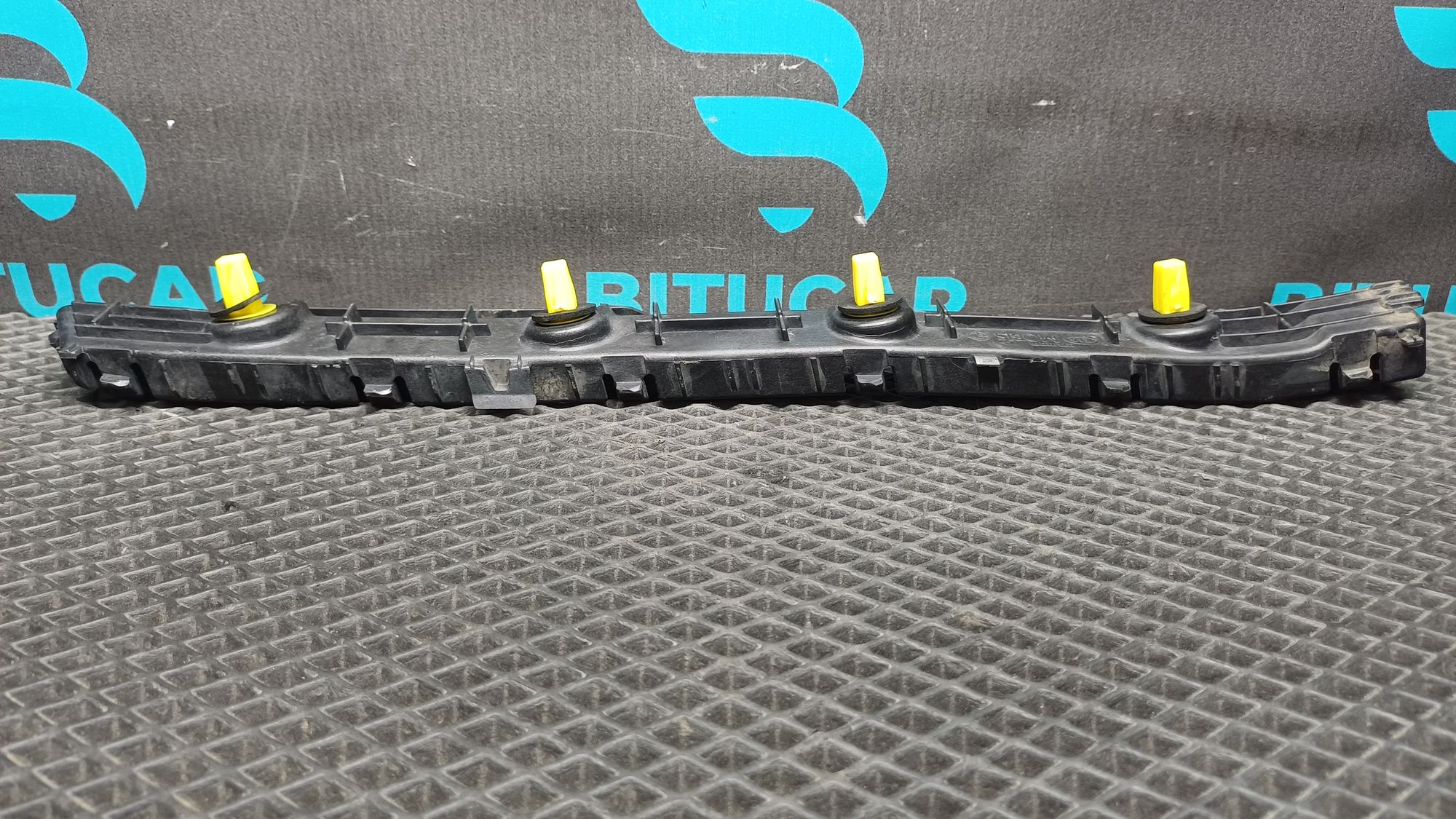 https://ycs.partsauto.market/partsauto-images/thmbs/userImages/c8f07ba63eb5b2f0f6006ea854bf8f7d/part/a911fd2c-4fd6-42c4-8ba4-dbb511c22818_1776868756657.jpg