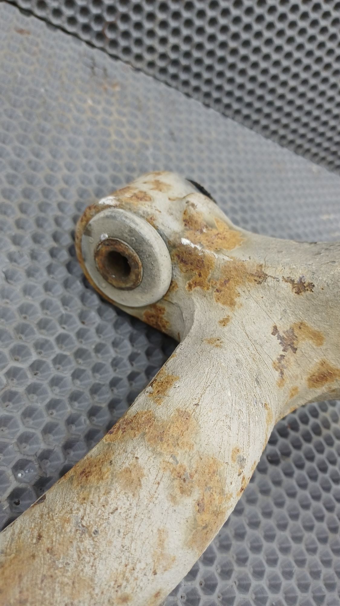 https://ycs.partsauto.market/partsauto-images/thmbs/userImages/c8f07ba63eb5b2f0f6006ea854bf8f7d/part/aa435519-a07b-4195-8f7f-8169b664fc61_1774271758083.jpg