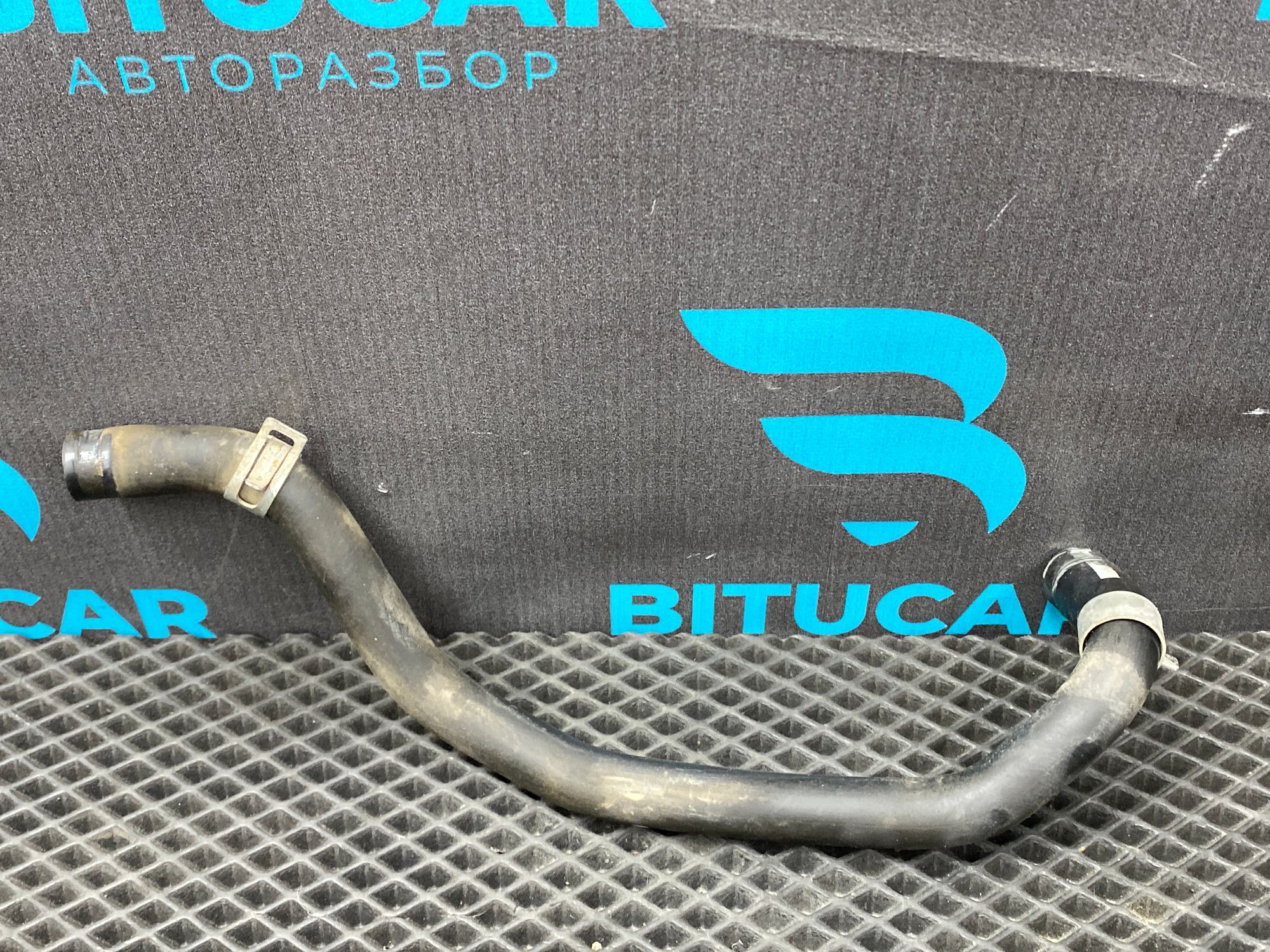 https://ycs.partsauto.market/partsauto-images/thmbs/userImages/c8f07ba63eb5b2f0f6006ea854bf8f7d/part/ac4df70e-8aa7-4b55-a89b-cd7aa8854ca0_1775383998881.jpg