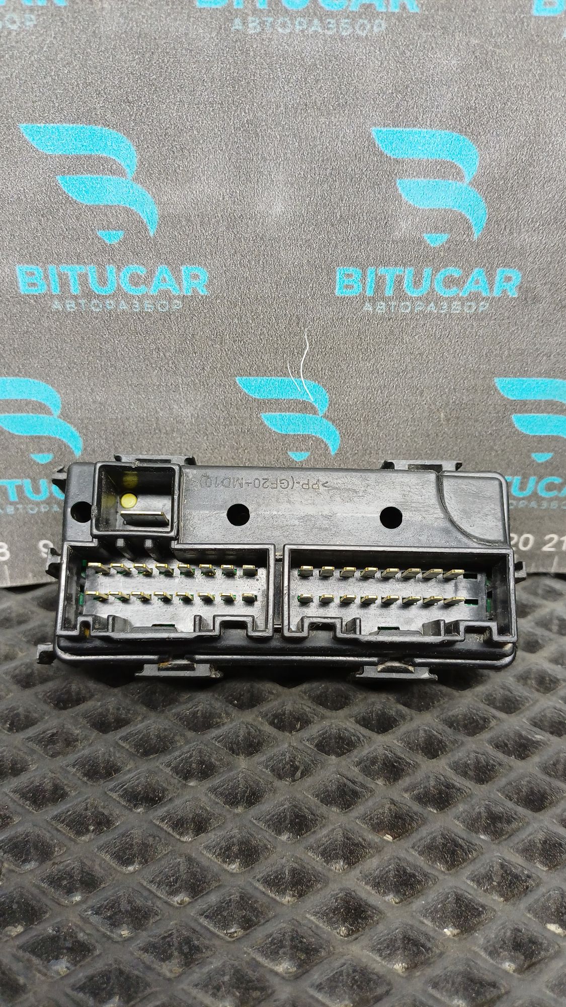 https://ycs.partsauto.market/partsauto-images/thmbs/userImages/c8f07ba63eb5b2f0f6006ea854bf8f7d/part/ac556734-369a-4ec1-8825-00107b942e85_1777543886242.jpg
