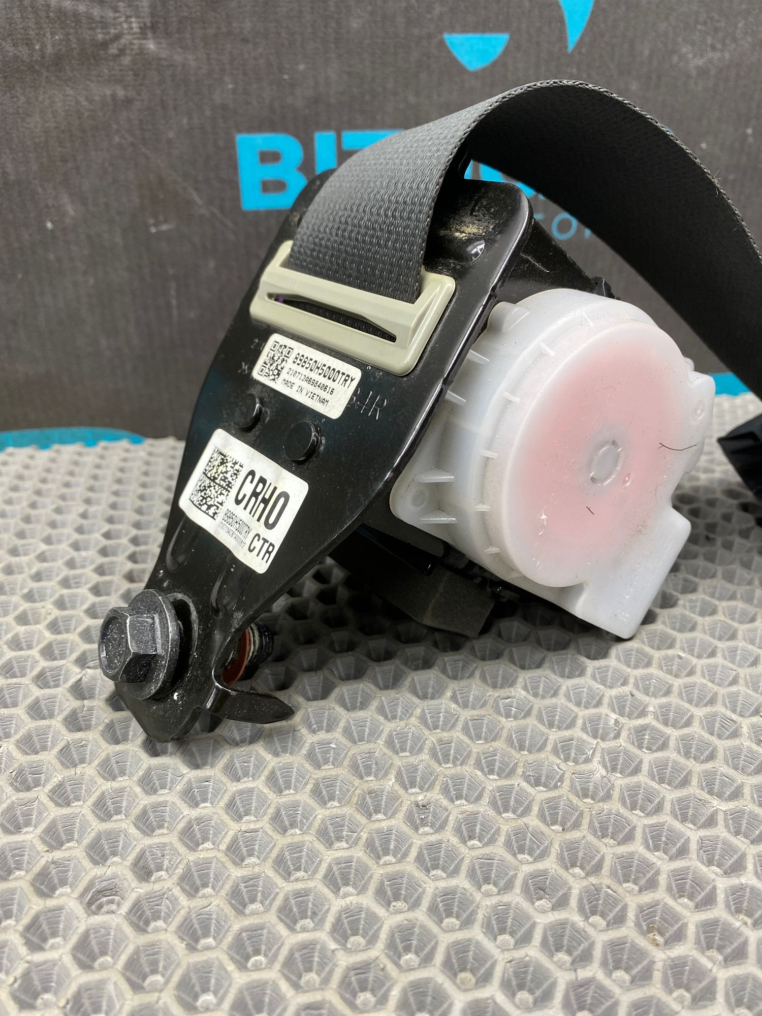 https://ycs.partsauto.market/partsauto-images/thmbs/userImages/c8f07ba63eb5b2f0f6006ea854bf8f7d/part/ad1b22fa-cb9f-4d58-bf30-e65216535481_1776952118986.jpg