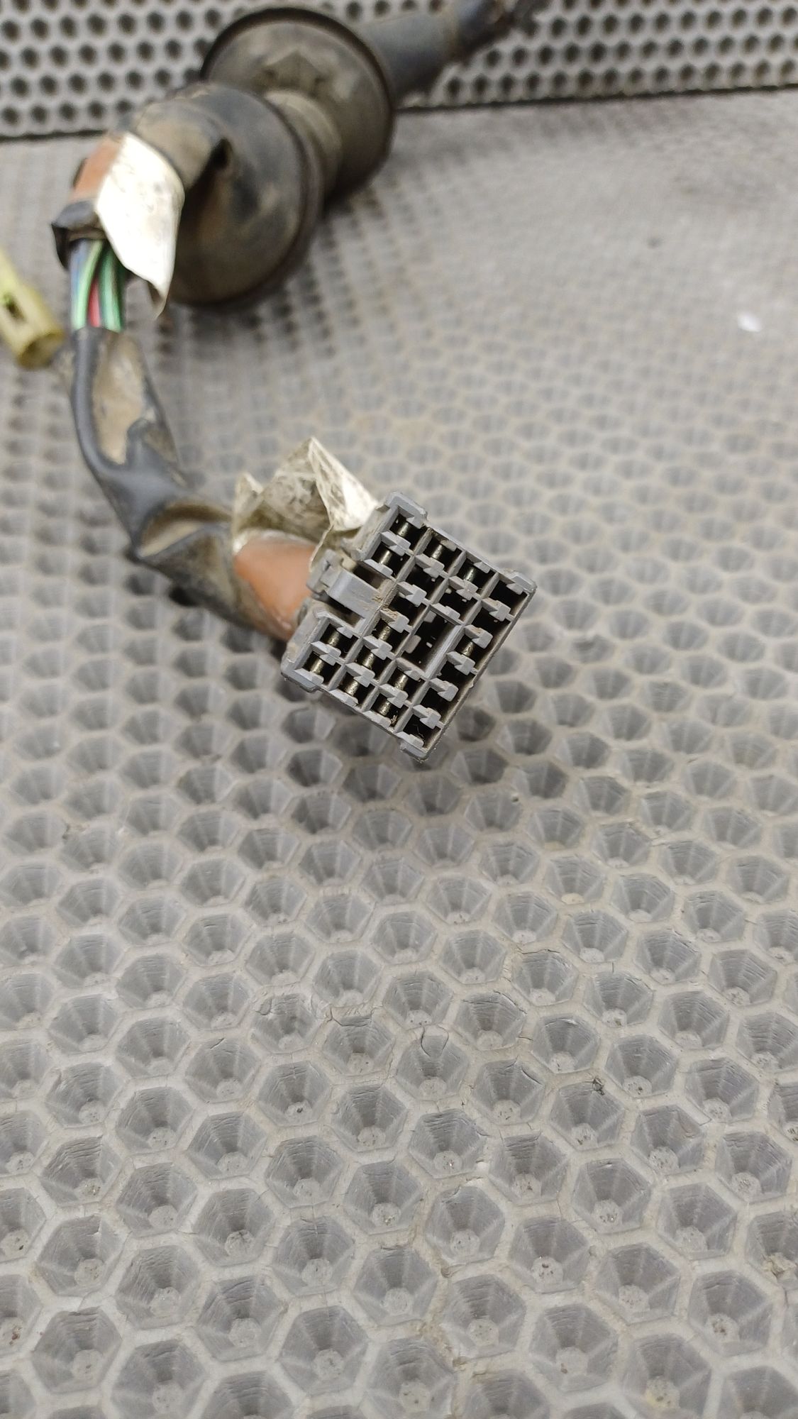 https://ycs.partsauto.market/partsauto-images/thmbs/userImages/c8f07ba63eb5b2f0f6006ea854bf8f7d/part/ad2ad4eb-809e-40ff-b5d8-926836189eca_1774343690810.jpg
