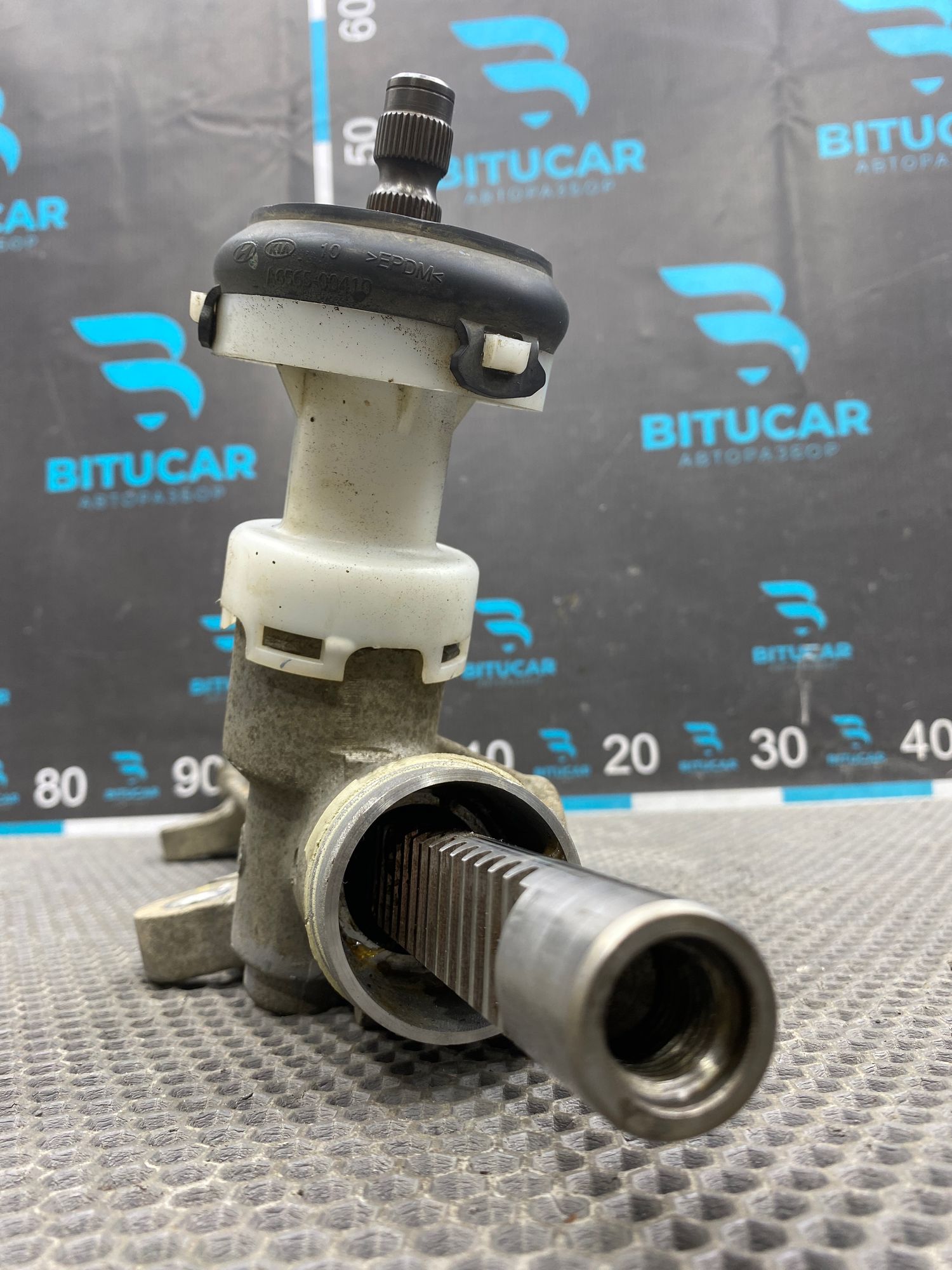 https://ycs.partsauto.market/partsauto-images/thmbs/userImages/c8f07ba63eb5b2f0f6006ea854bf8f7d/part/ad5e106c-8215-4806-8fba-c18c9f436569_1777299004805.jpg