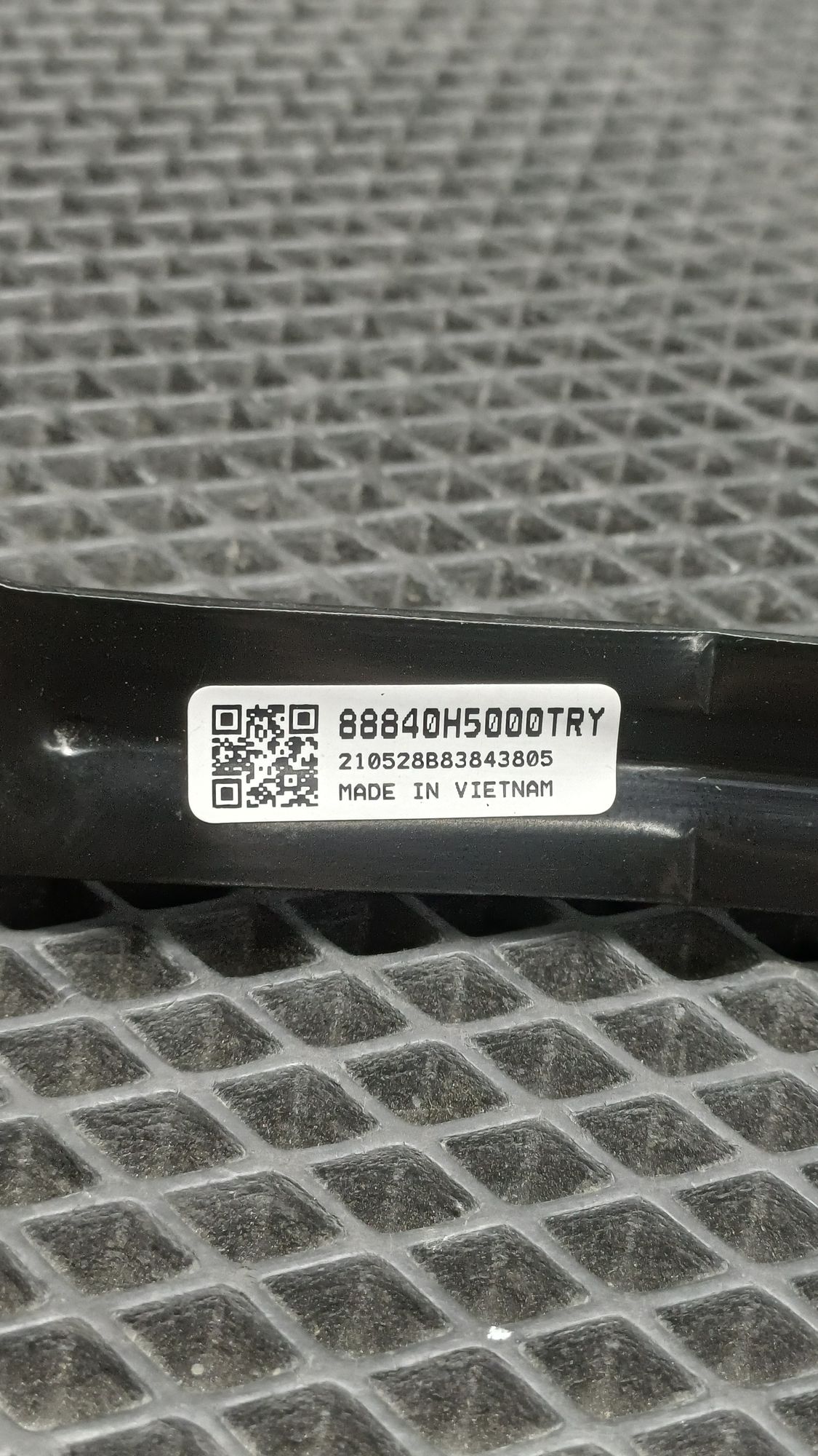 https://ycs.partsauto.market/partsauto-images/thmbs/userImages/c8f07ba63eb5b2f0f6006ea854bf8f7d/part/adb74a0c-f348-4cc3-8200-d2003ac5405a_1776846777006.jpg