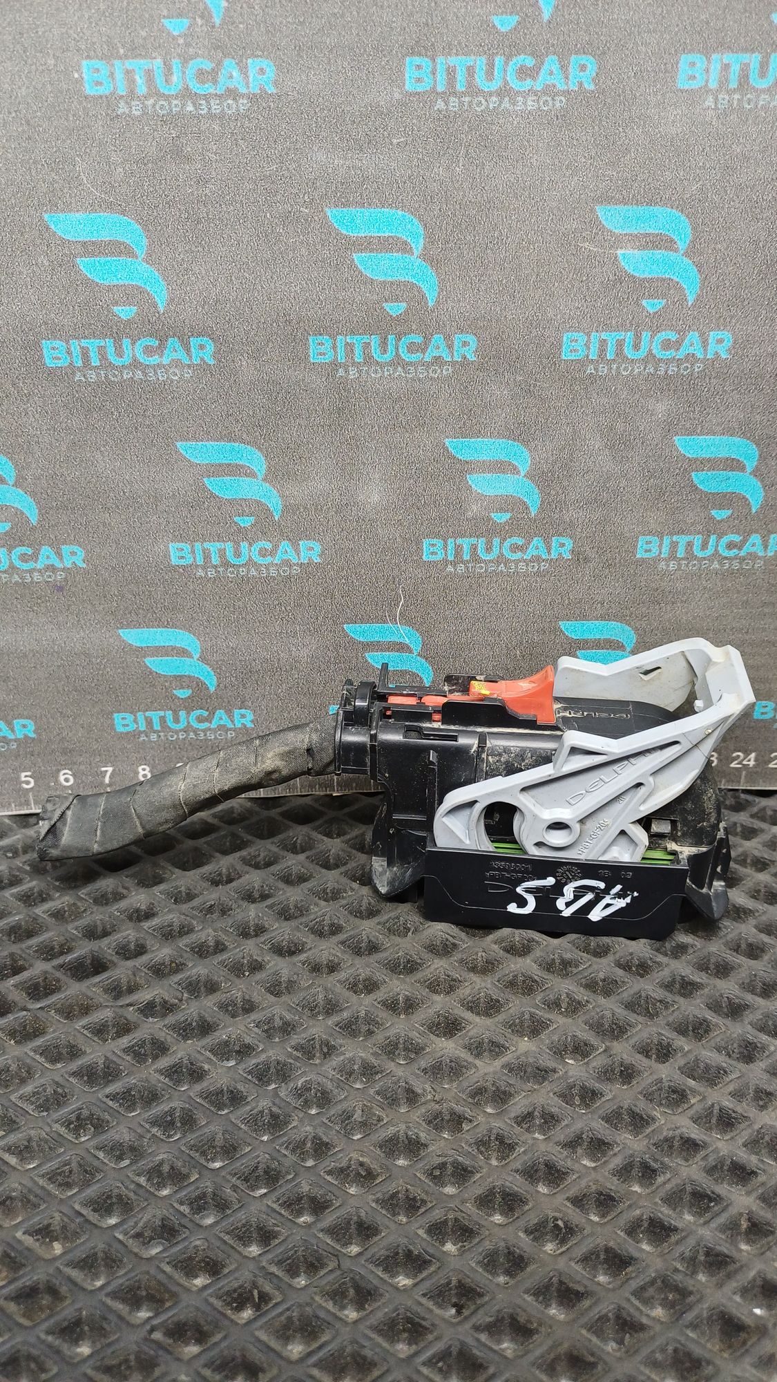 https://ycs.partsauto.market/partsauto-images/thmbs/userImages/c8f07ba63eb5b2f0f6006ea854bf8f7d/part/ae1f1b2a-ff7b-4b88-a94f-f70ffab7719d_1777556236066.jpg