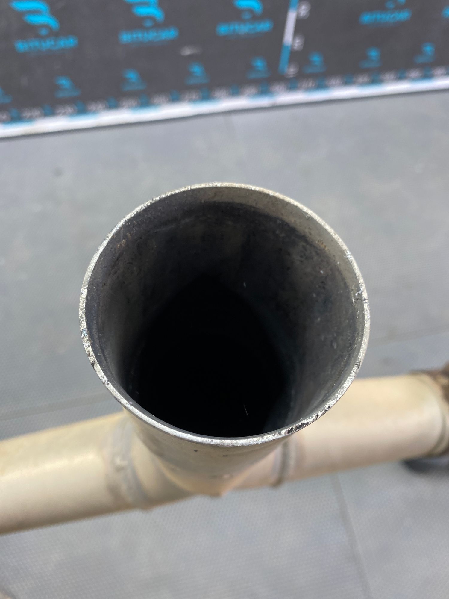 https://ycs.partsauto.market/partsauto-images/thmbs/userImages/c8f07ba63eb5b2f0f6006ea854bf8f7d/part/ae3f12a3-187a-4d8e-a9c0-5cbc839c2f08_1777468783435.jpg