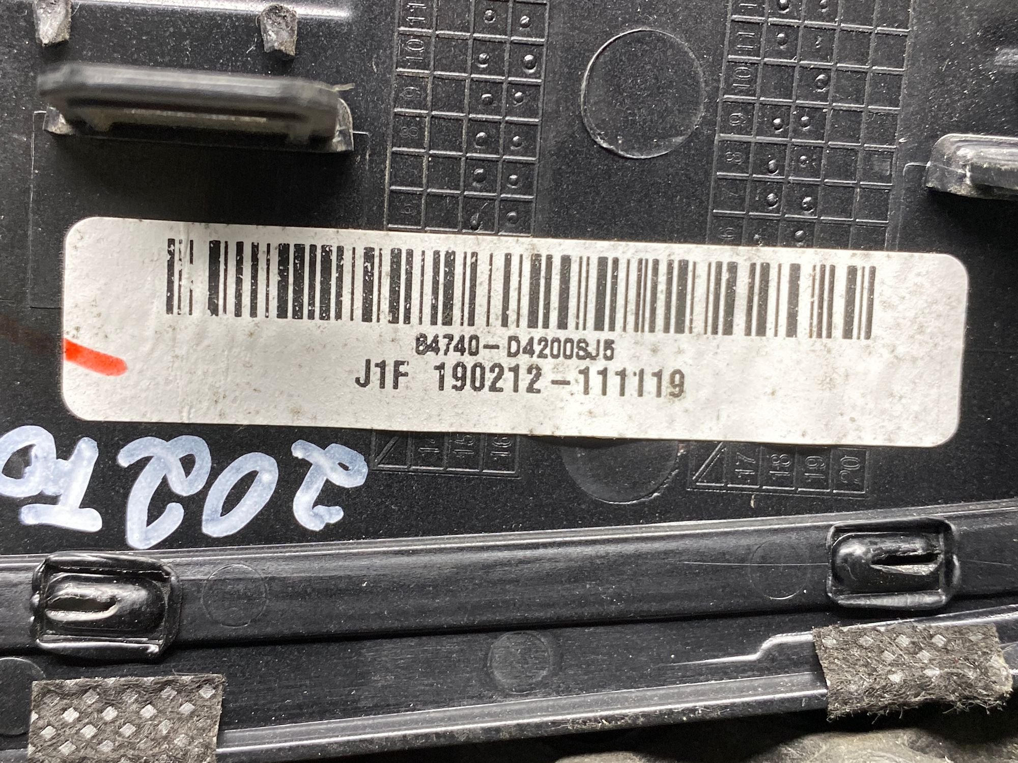 https://ycs.partsauto.market/partsauto-images/thmbs/userImages/c8f07ba63eb5b2f0f6006ea854bf8f7d/part/af68c8c8-f85b-4f5c-b361-131832a70202_1777704974305.jpg