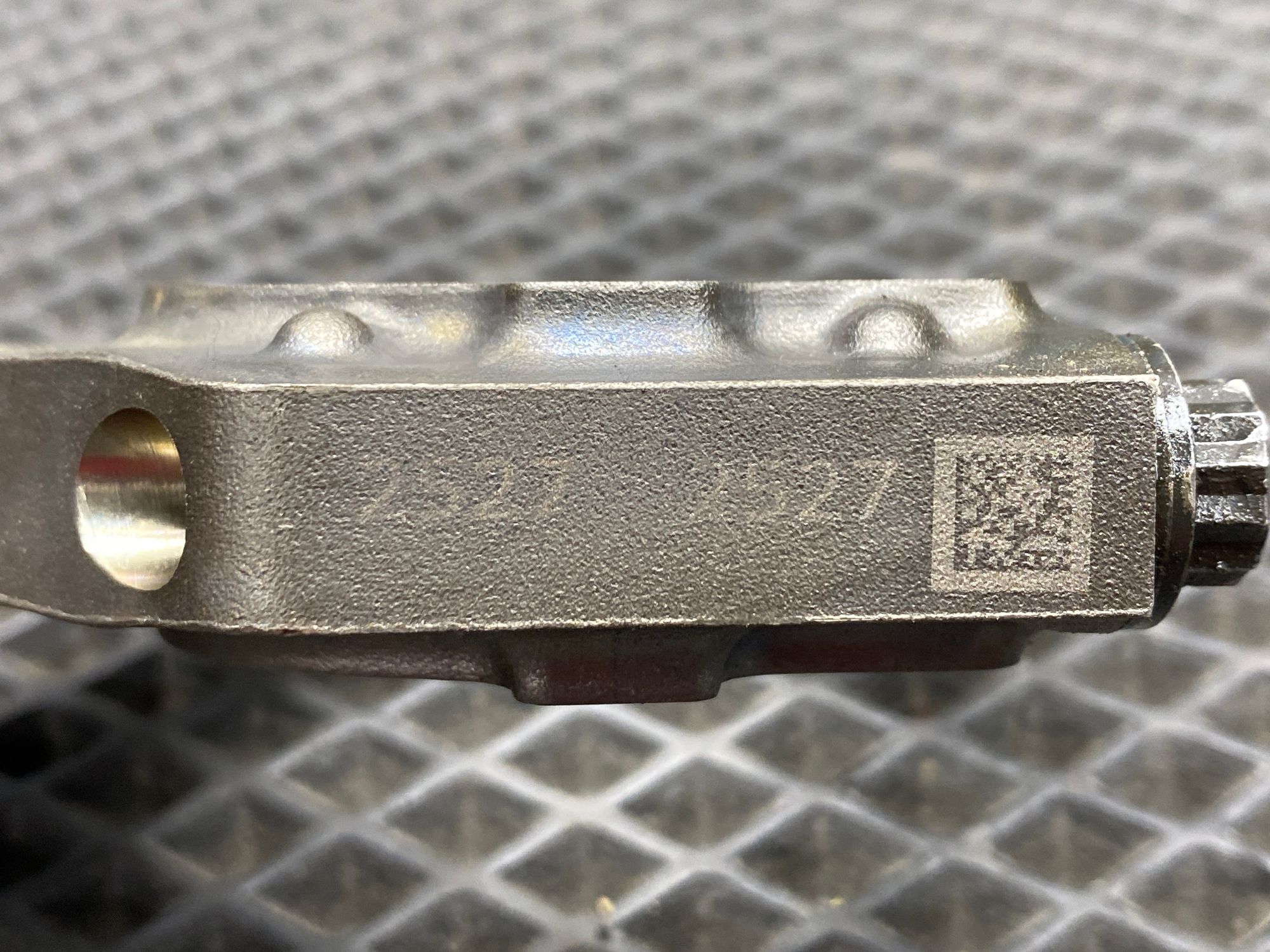 https://ycs.partsauto.market/partsauto-images/thmbs/userImages/c8f07ba63eb5b2f0f6006ea854bf8f7d/part/afab53e7-2c36-49c3-bf12-ac60f3549d24_1777205122816.jpg