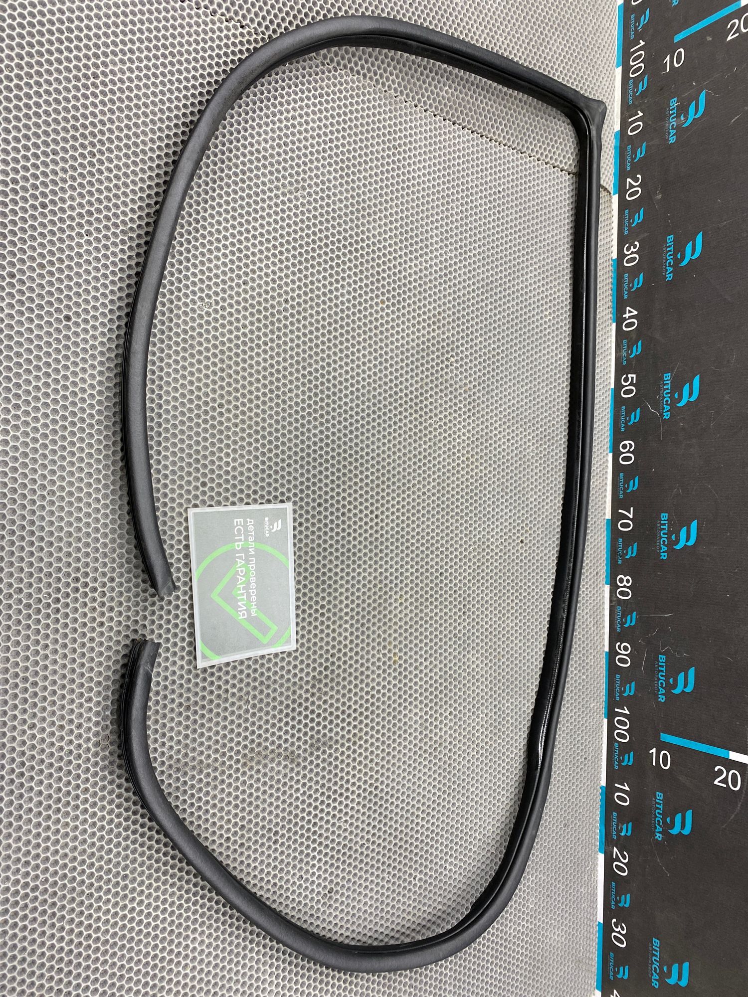 Б/У Уплотнитель проема двери передней правой Kia Ceed 1 ED (G4FC) 1.6L AT 2010 хэтчбек, 990 рублей, Краснодар