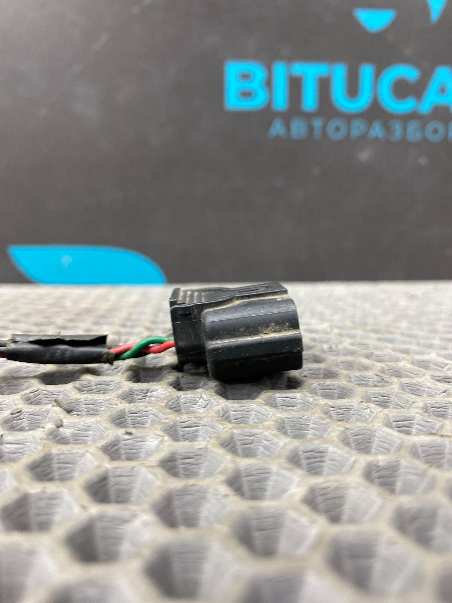 Б/У Фишка датчика парковки  Kia Optima 4 рест 2019г. 2.0L. G4ND АКПП, 890 рублей, Краснодар