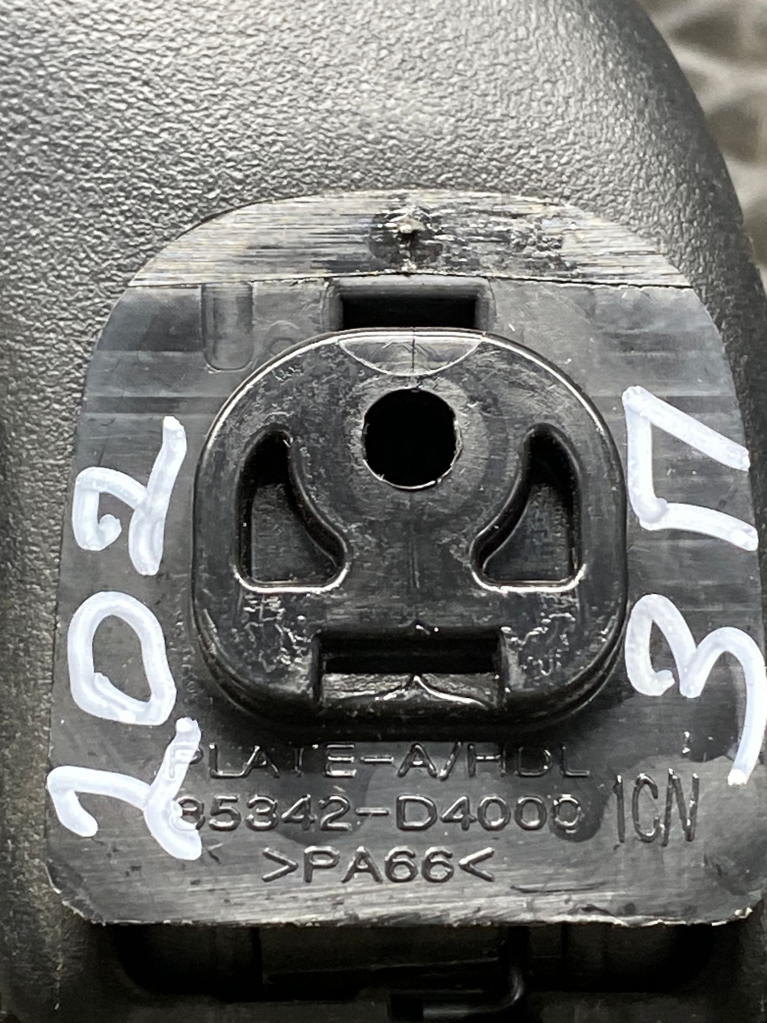 https://ycs.partsauto.market/partsauto-images/thmbs/userImages/c8f07ba63eb5b2f0f6006ea854bf8f7d/part/b04b0989-3db8-4eac-a521-9a9d3802311f_1777731576797.jpg