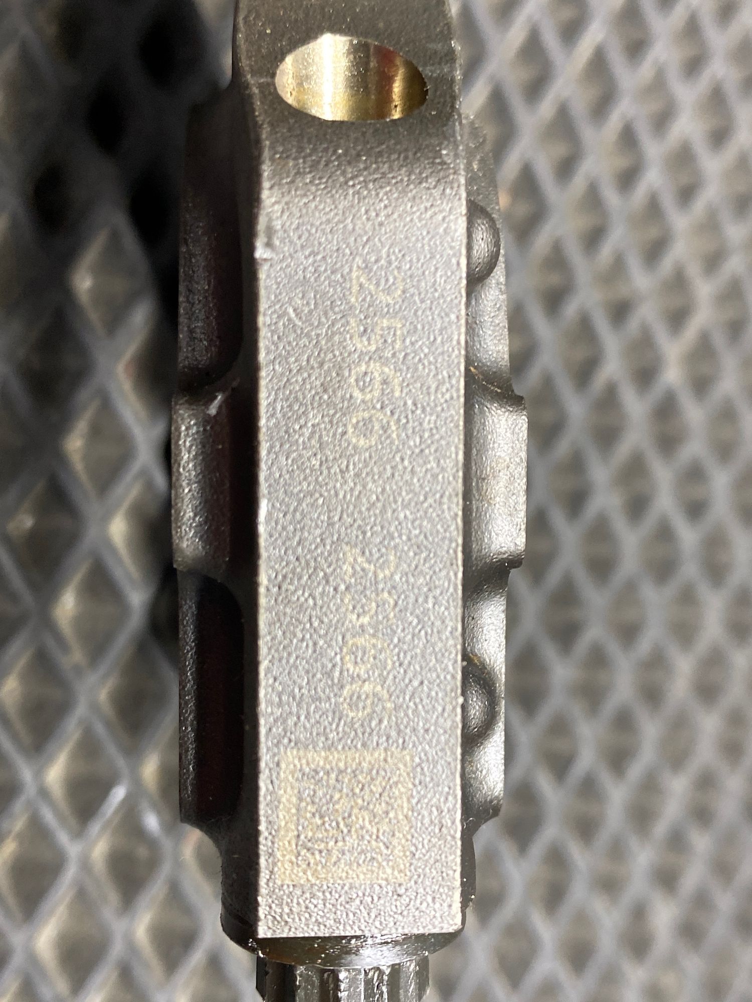 https://ycs.partsauto.market/partsauto-images/thmbs/userImages/c8f07ba63eb5b2f0f6006ea854bf8f7d/part/b0703417-f32d-4ad7-a96c-07d5c56889de_1777203541530.jpg