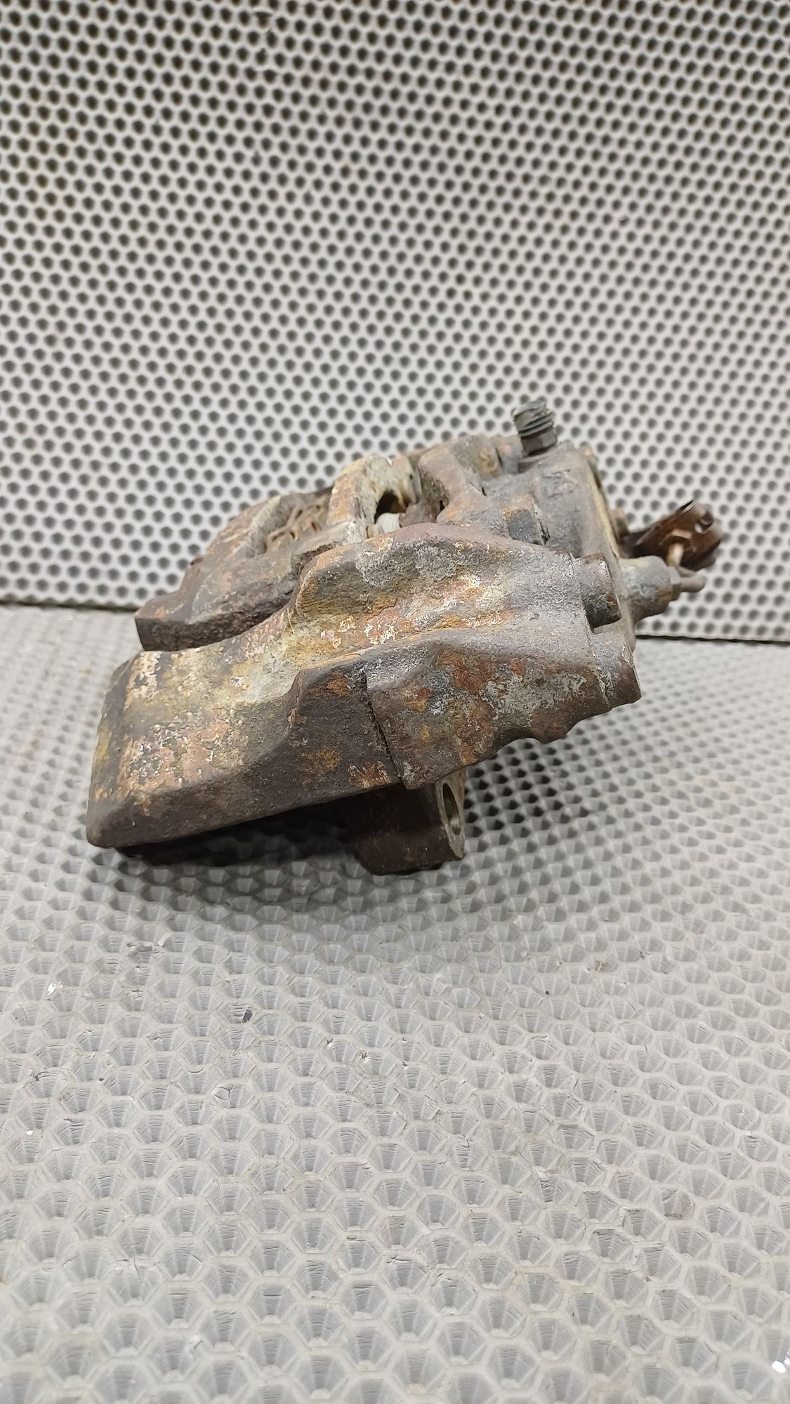 https://ycs.partsauto.market/partsauto-images/thmbs/userImages/c8f07ba63eb5b2f0f6006ea854bf8f7d/part/b11b2623-200f-4abf-b9e7-21000475300a_1774338356798.jpg