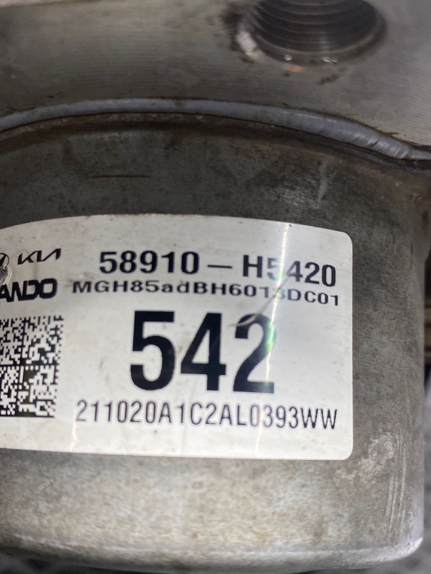 https://ycs.partsauto.market/partsauto-images/thmbs/userImages/c8f07ba63eb5b2f0f6006ea854bf8f7d/part/b17fb3e8-f429-4271-a134-bb612264644c_1777115210613.jpg