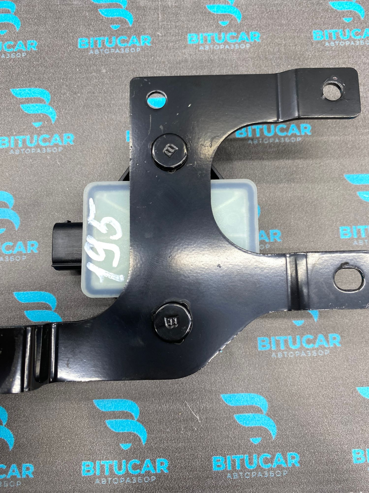 https://ycs.partsauto.market/partsauto-images/thmbs/userImages/c8f07ba63eb5b2f0f6006ea854bf8f7d/part/b1822aee-cfee-4acb-a183-49452629344e_1770808506407.jpg