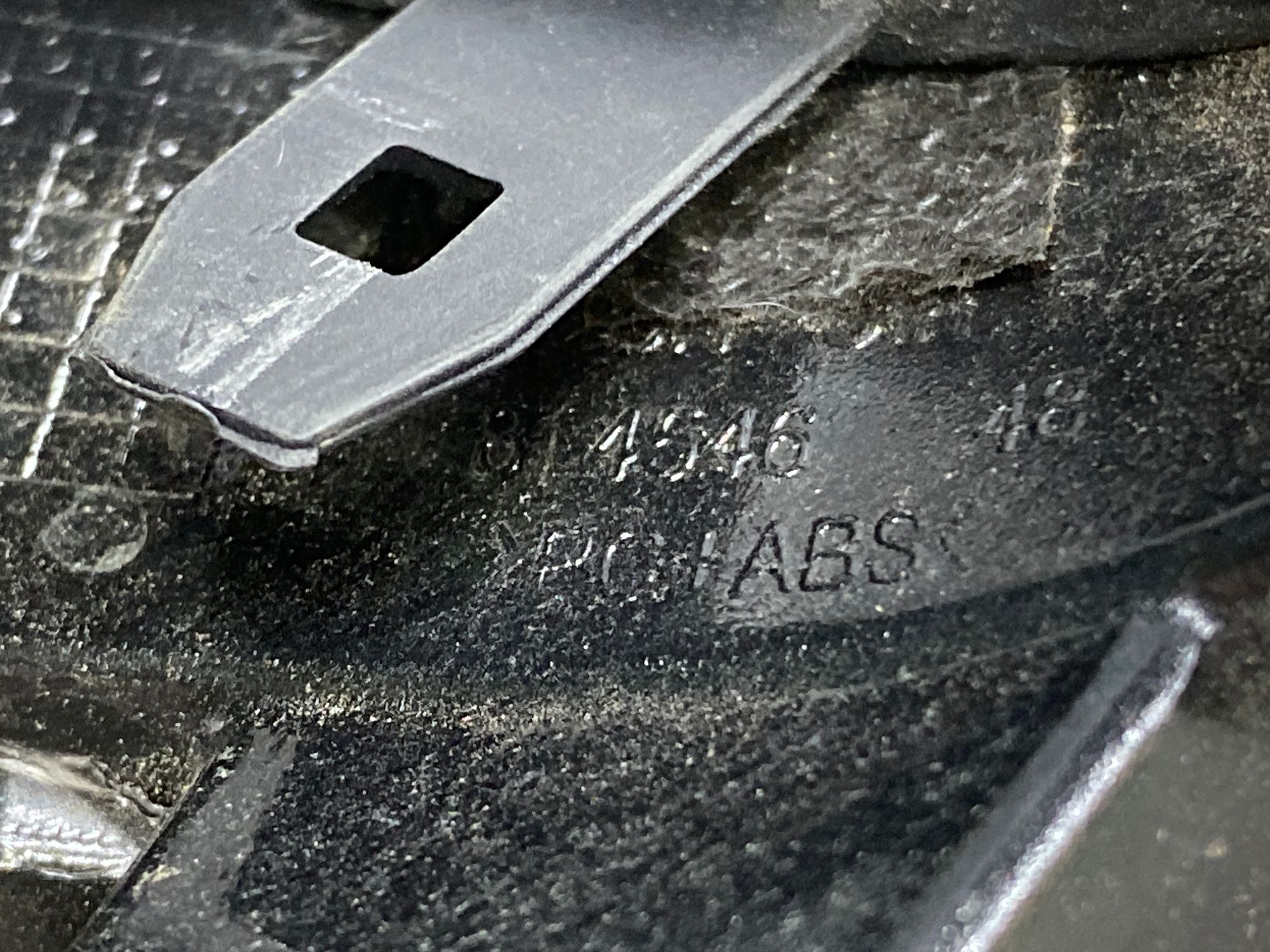 https://ycs.partsauto.market/partsauto-images/thmbs/userImages/c8f07ba63eb5b2f0f6006ea854bf8f7d/part/b1d3cf49-9fdb-4aad-a796-b398e2f259bb_1777647369626.jpg
