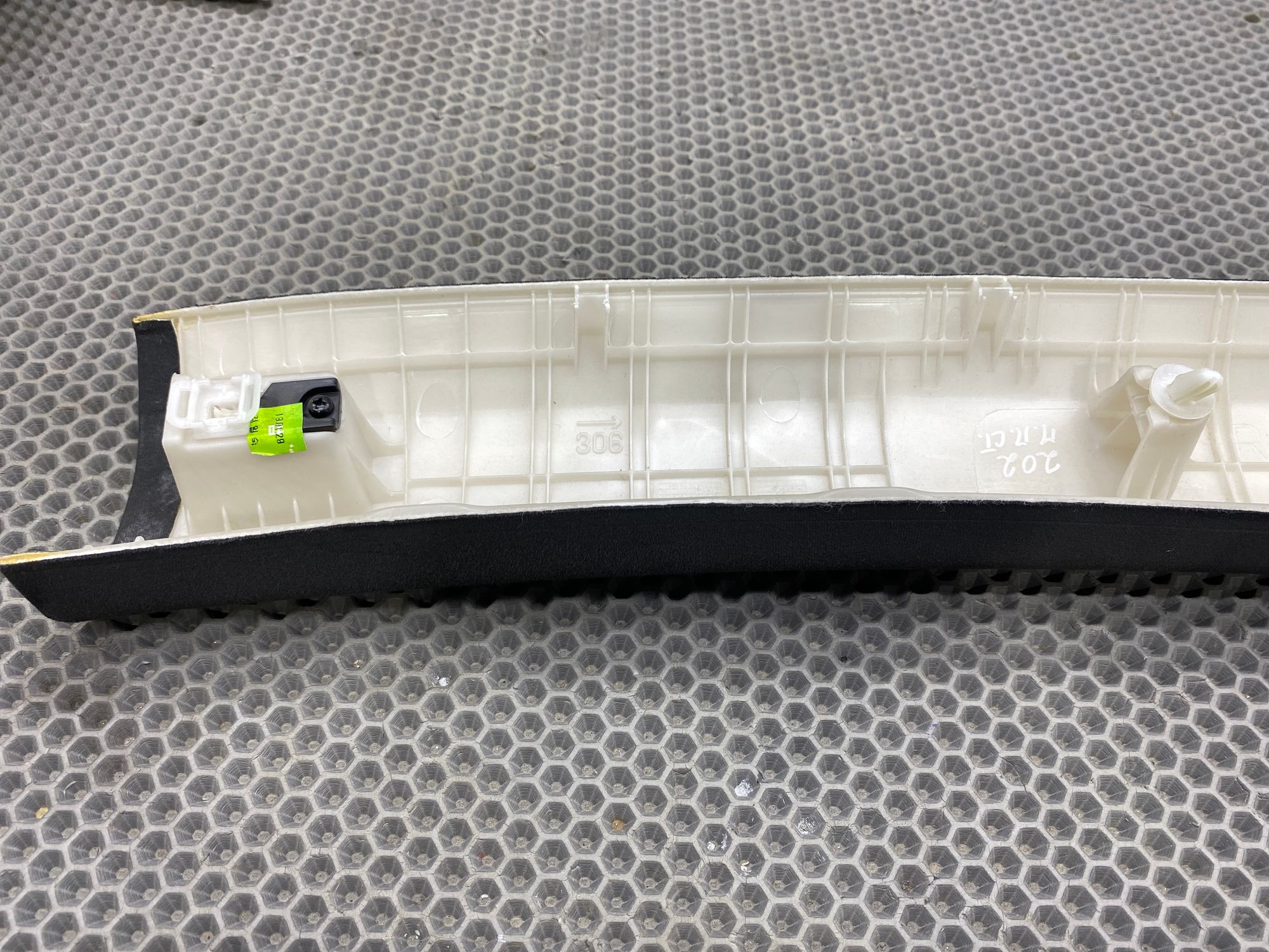 https://ycs.partsauto.market/partsauto-images/thmbs/userImages/c8f07ba63eb5b2f0f6006ea854bf8f7d/part/b230e9c7-ec5d-41e0-ac98-0427633b63e6_1777794354155.jpg
