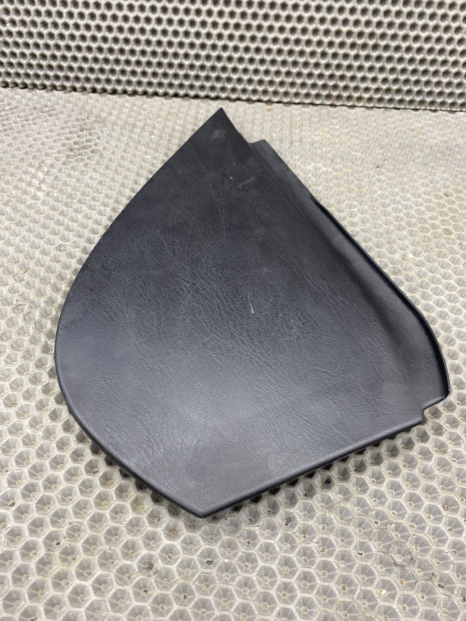 Б/У Накладка торпедо левая Toyota CARINA E 6 дорест. 1992—1996 1994 Зеленый, 499 рублей, Краснодар