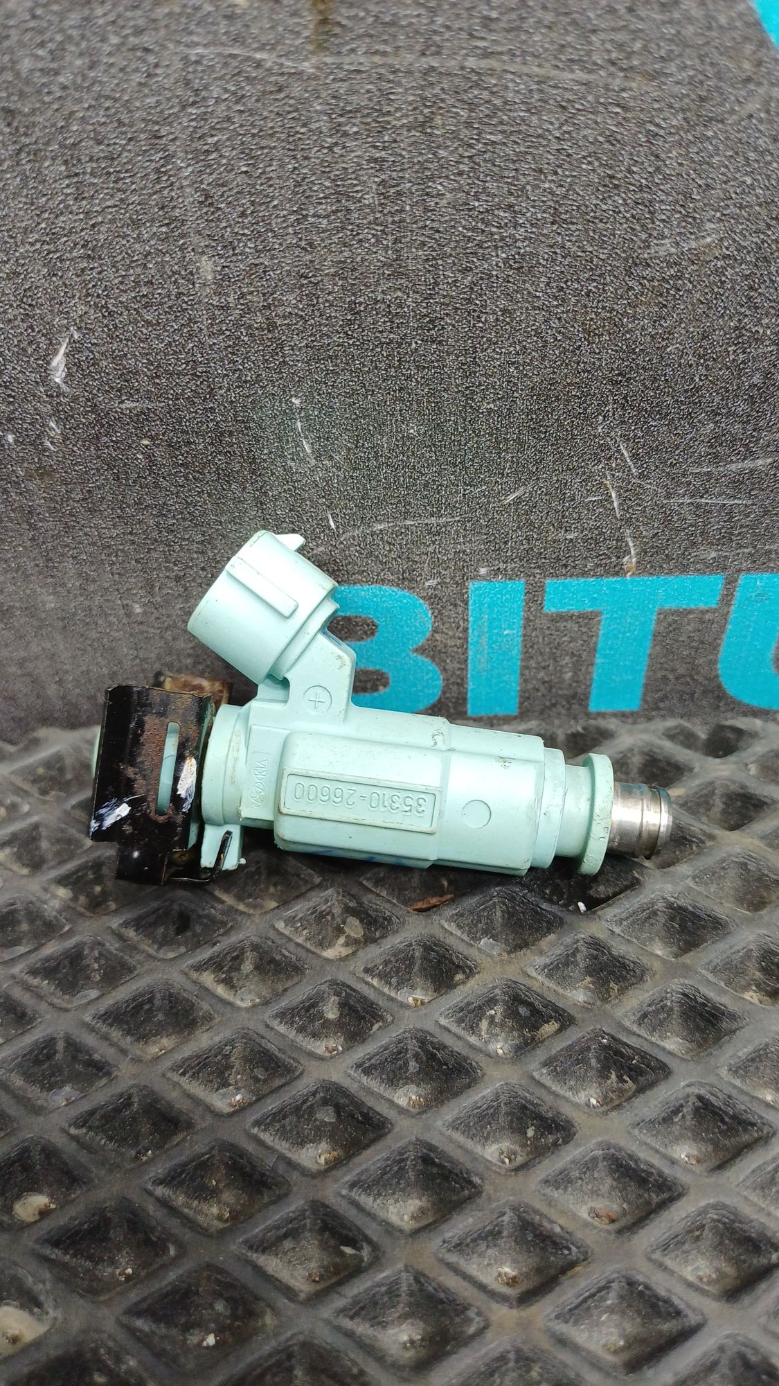 https://ycs.partsauto.market/partsauto-images/thmbs/userImages/c8f07ba63eb5b2f0f6006ea854bf8f7d/part/b26e7944-b700-4913-b8e4-513f77dae78c_1777125903223.jpg