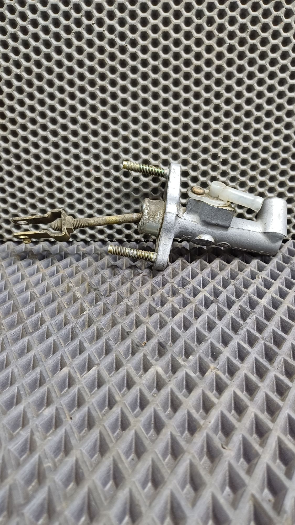 Б/У Цилиндр сцепления рабочий Toyota CARINA E 6 дорест. 1992—1996 1994 Зеленый, 990 рублей, Краснодар