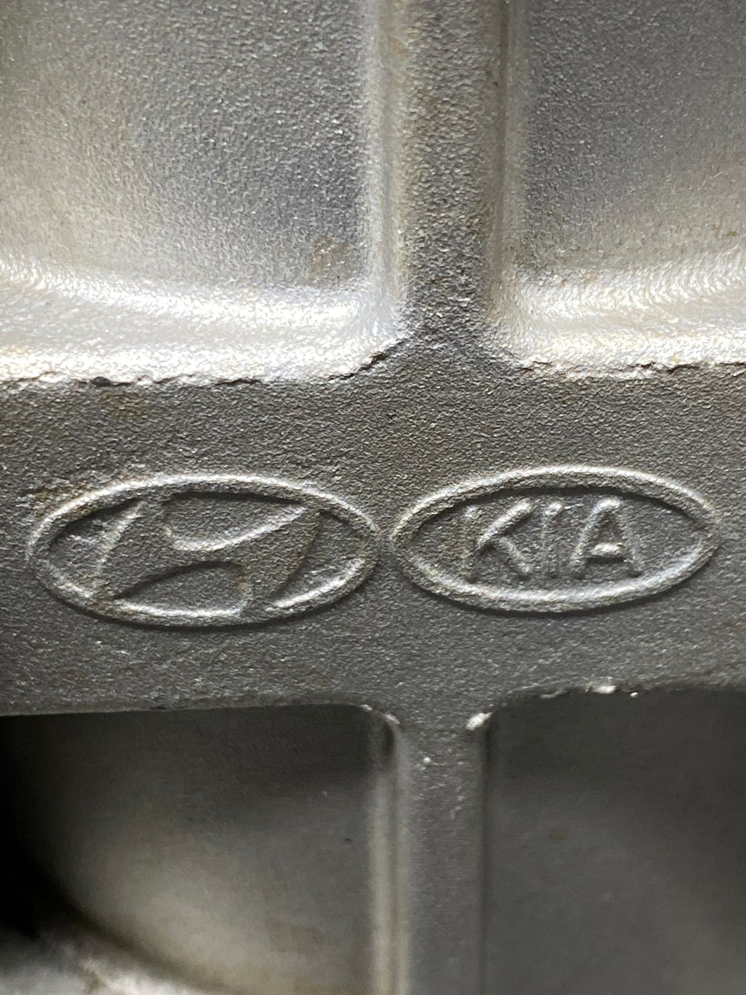 https://ycs.partsauto.market/partsauto-images/thmbs/userImages/c8f07ba63eb5b2f0f6006ea854bf8f7d/part/b3582c4d-43c6-4cb1-a174-367556967bda_1777212080143.jpg