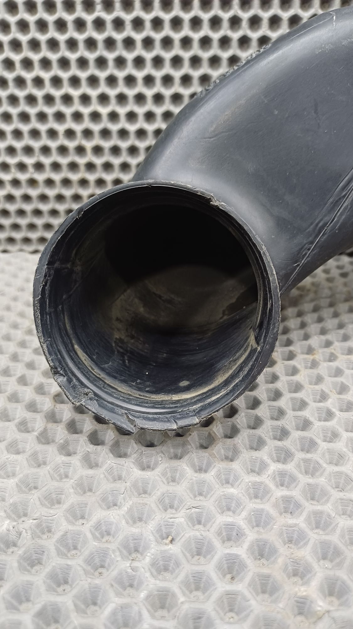 https://ycs.partsauto.market/partsauto-images/thmbs/userImages/c8f07ba63eb5b2f0f6006ea854bf8f7d/part/b4645397-f544-47de-b983-1960d1cb51f9_1774178967845.jpg