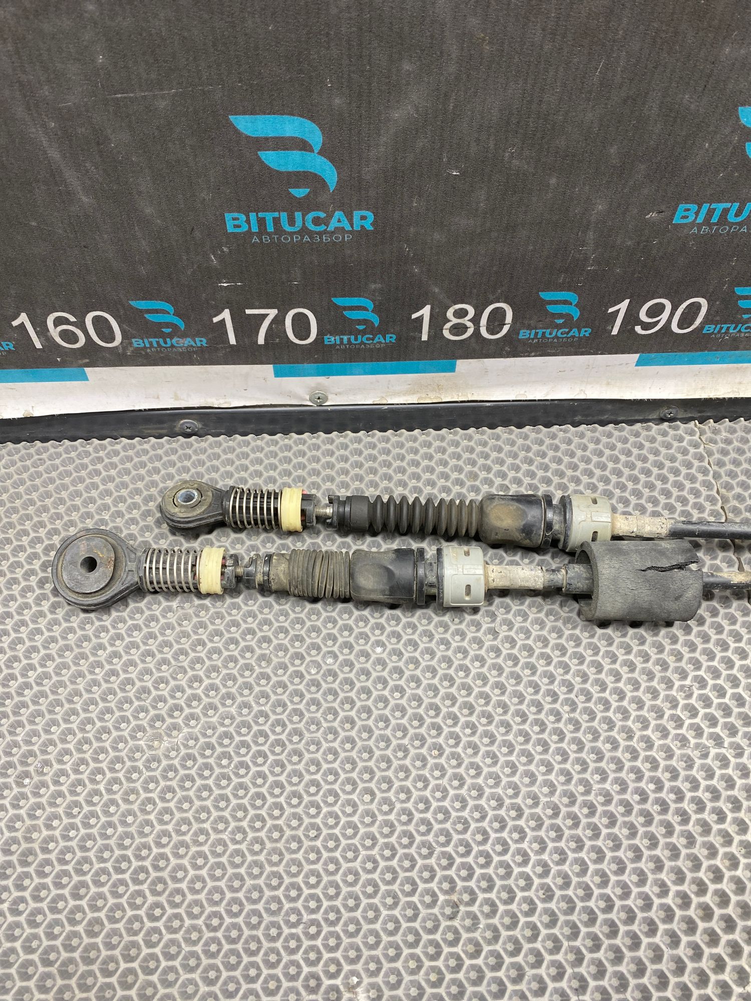 https://ycs.partsauto.market/partsauto-images/thmbs/userImages/c8f07ba63eb5b2f0f6006ea854bf8f7d/part/b4e73aa1-5ba4-4574-98b3-273e672e52a9_1777556035202.jpg