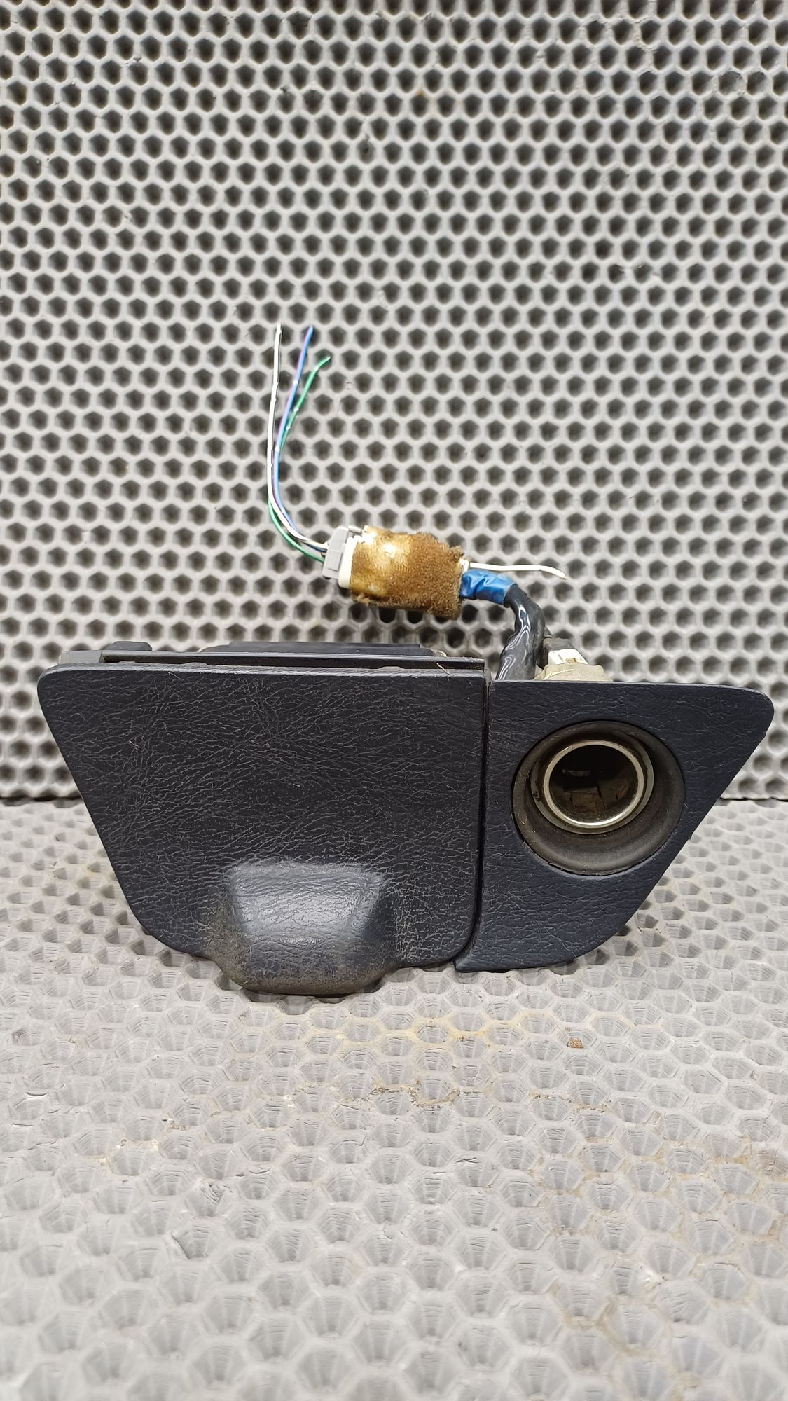 Б/У Пепельница с розеткой 12V Toyota CARINA E 6 дорест. 1992—1996 1994 Зеленый, 790 рублей, Краснодар