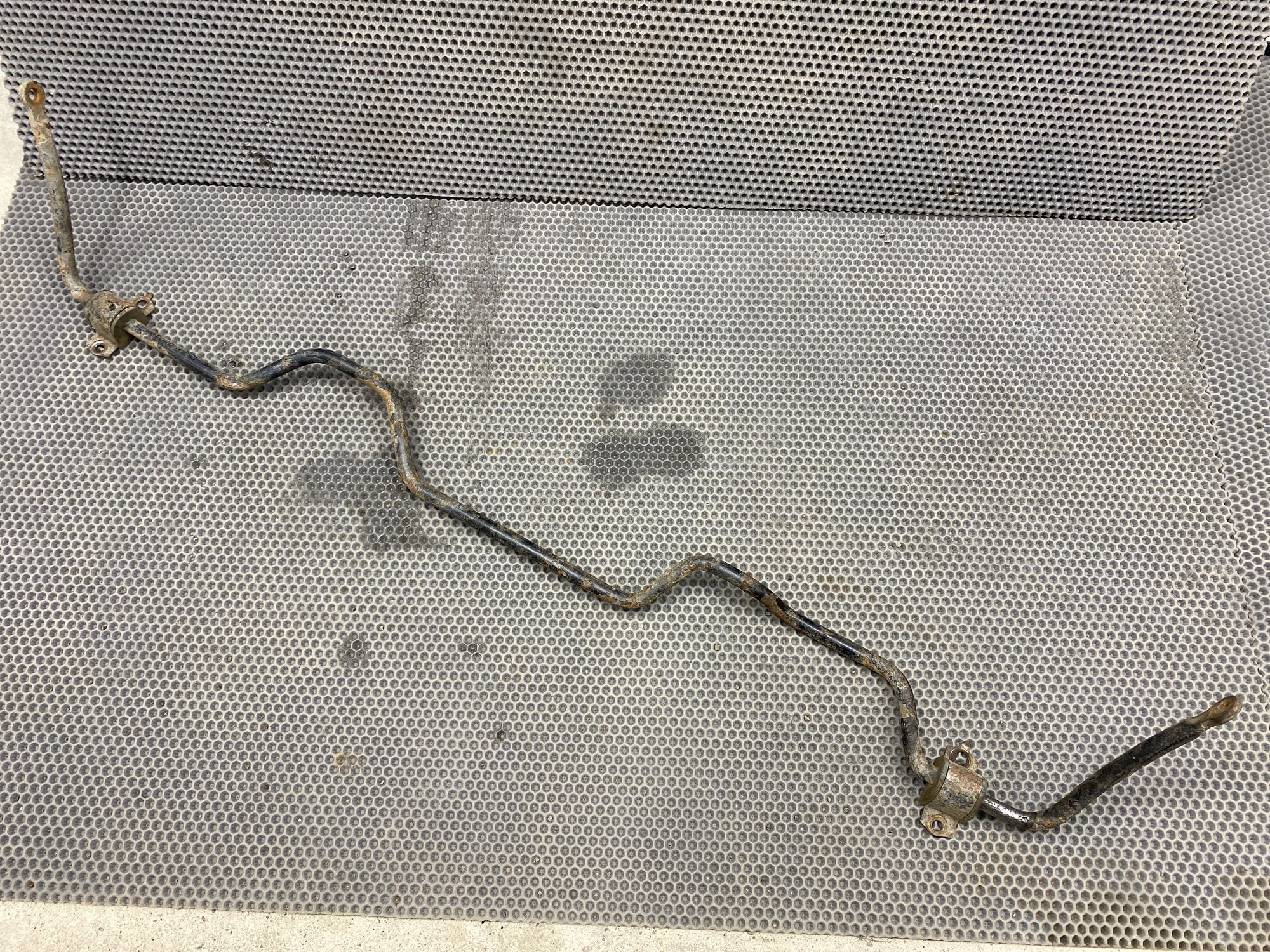 Б/У Стабилизатор подвески задний Toyota CARINA E 6 дорест. 1992—1996 1994 Зеленый, 1490 рублей, Краснодар